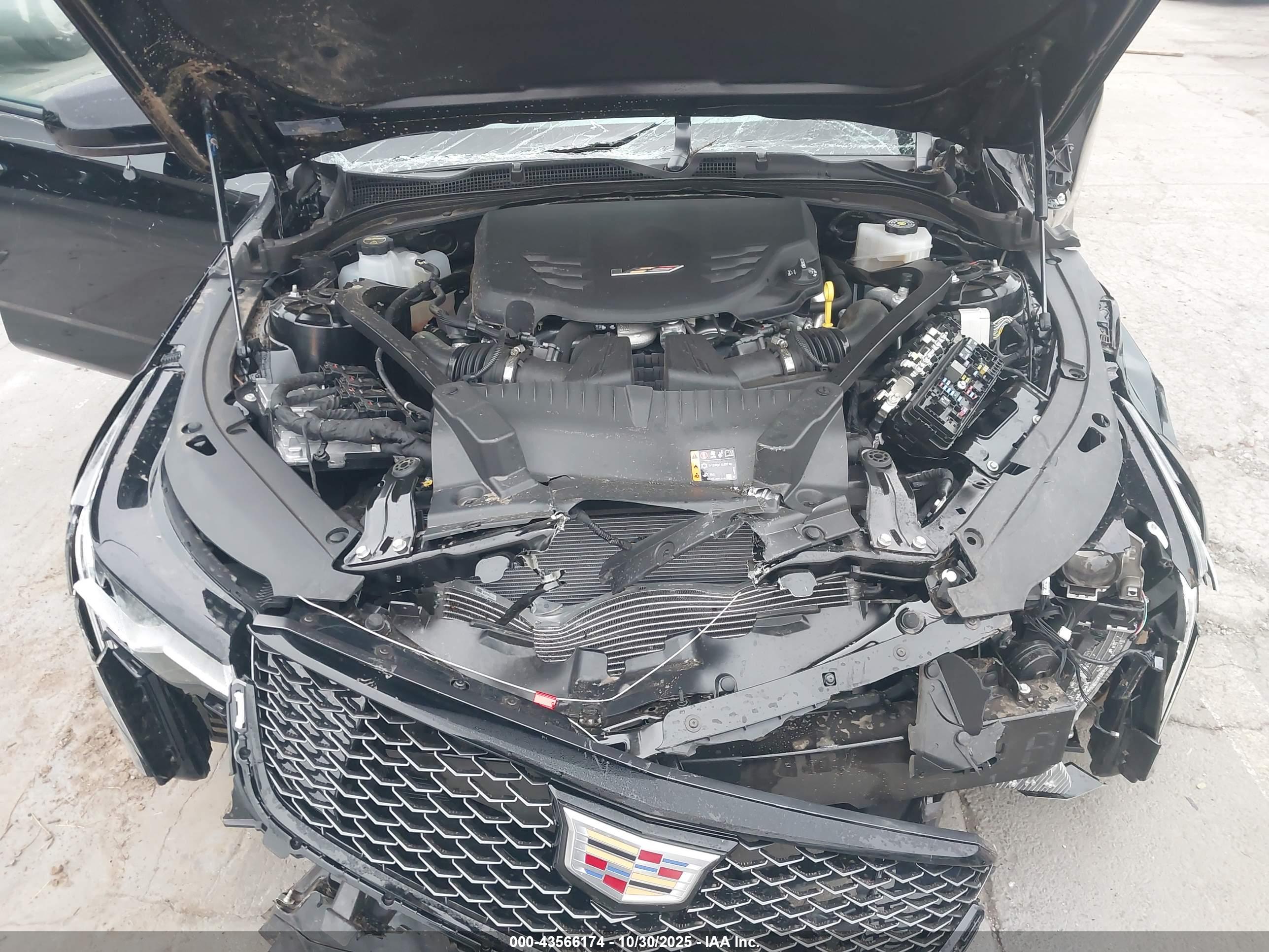 CADILLAC CT4-V image 10