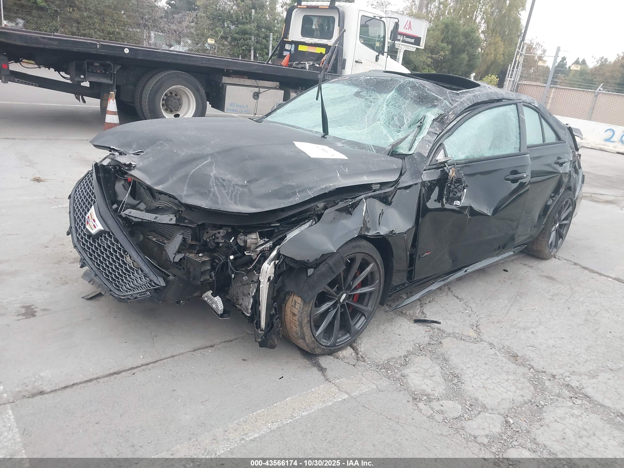 CADILLAC CT4-V image 2