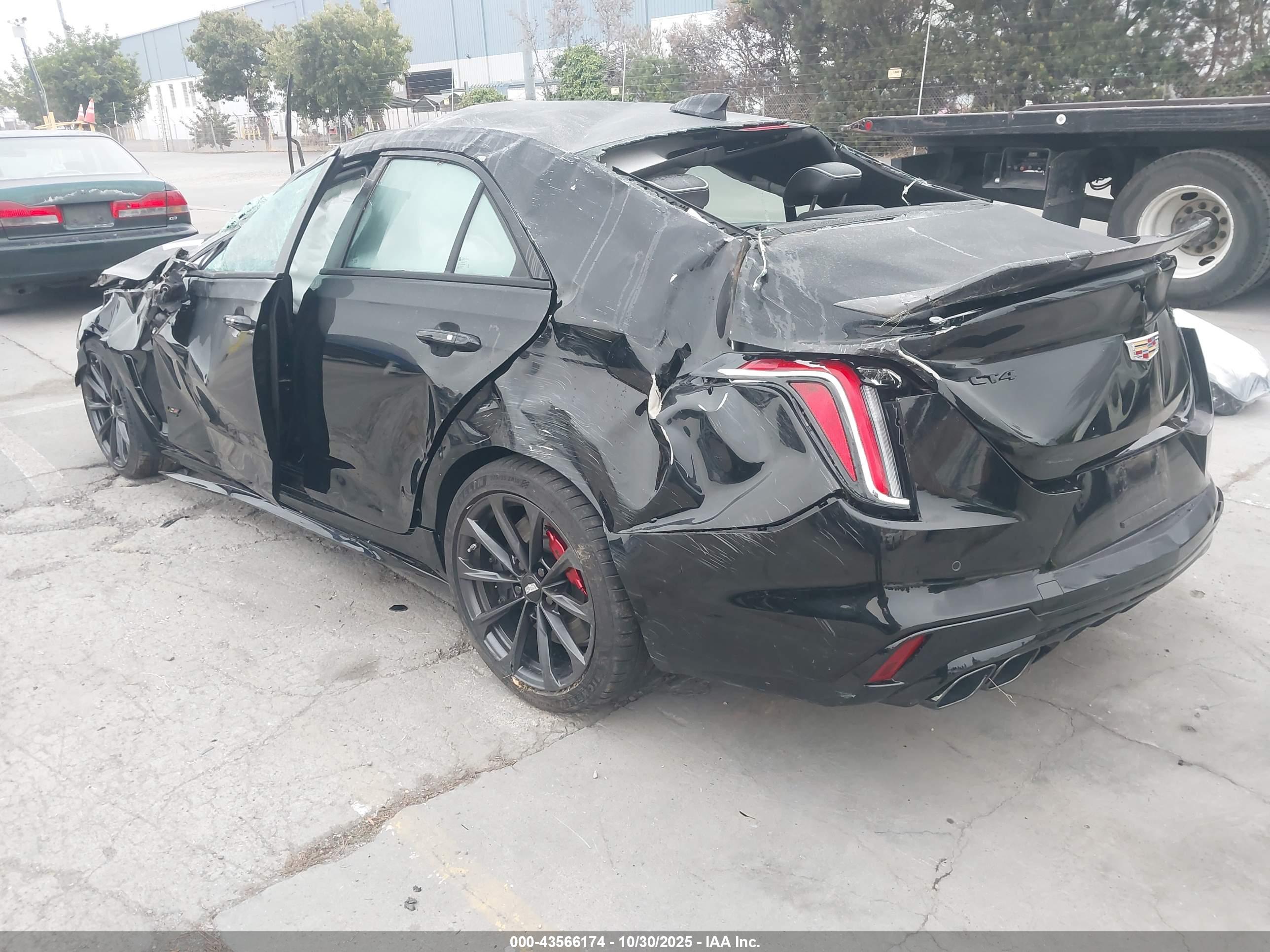 CADILLAC CT4-V image 3