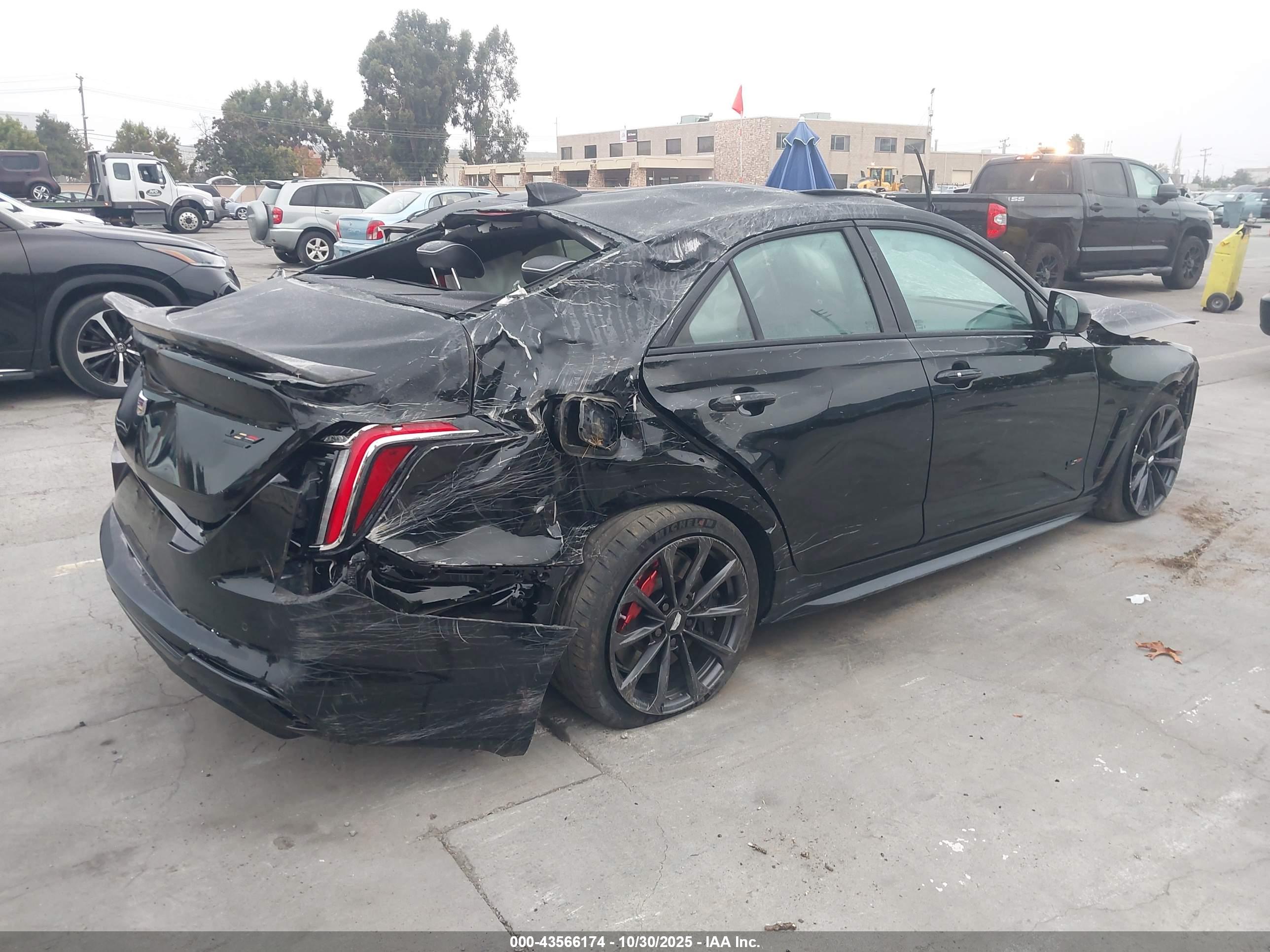 CADILLAC CT4-V image 4