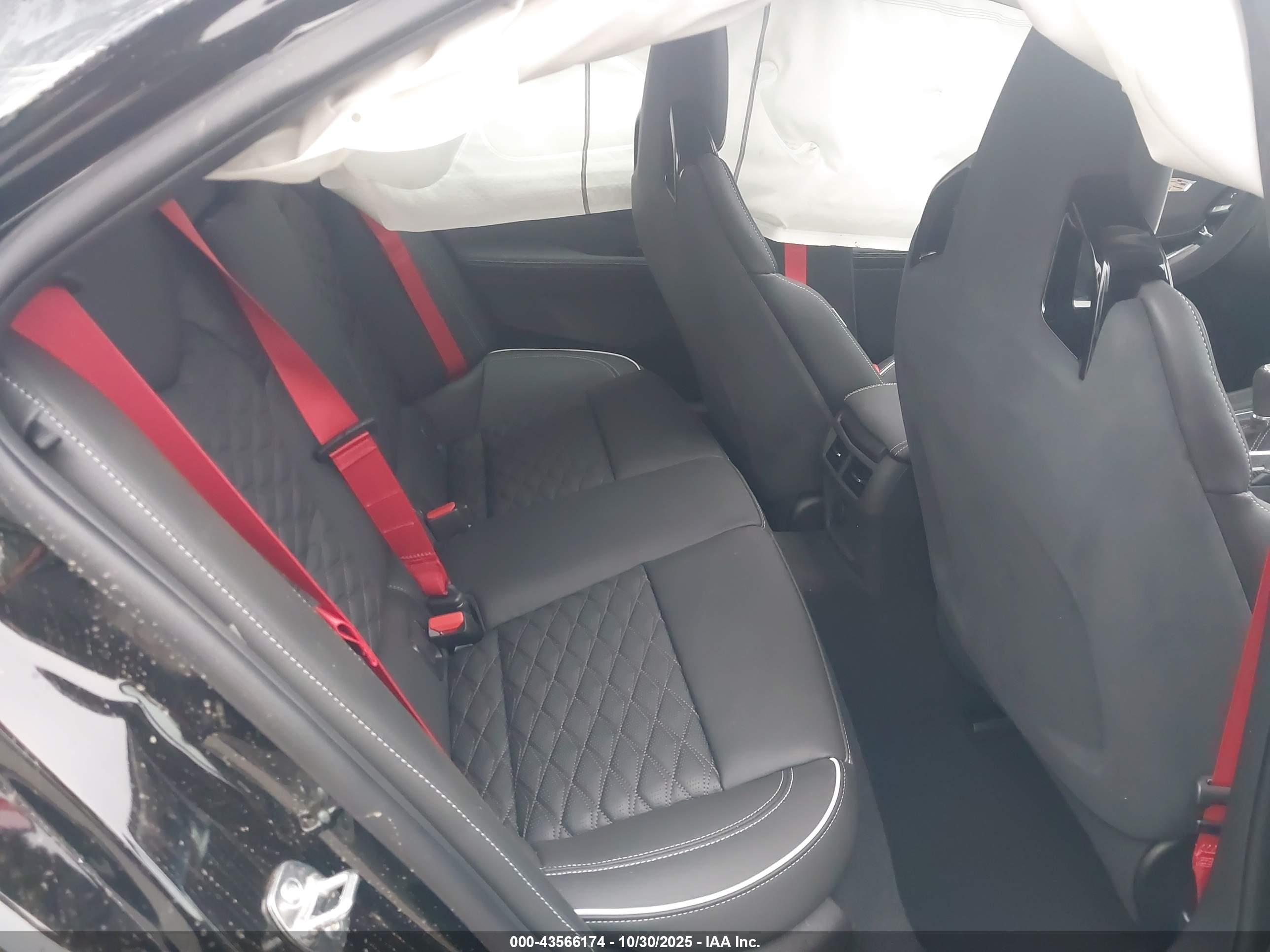 CADILLAC CT4-V image 8