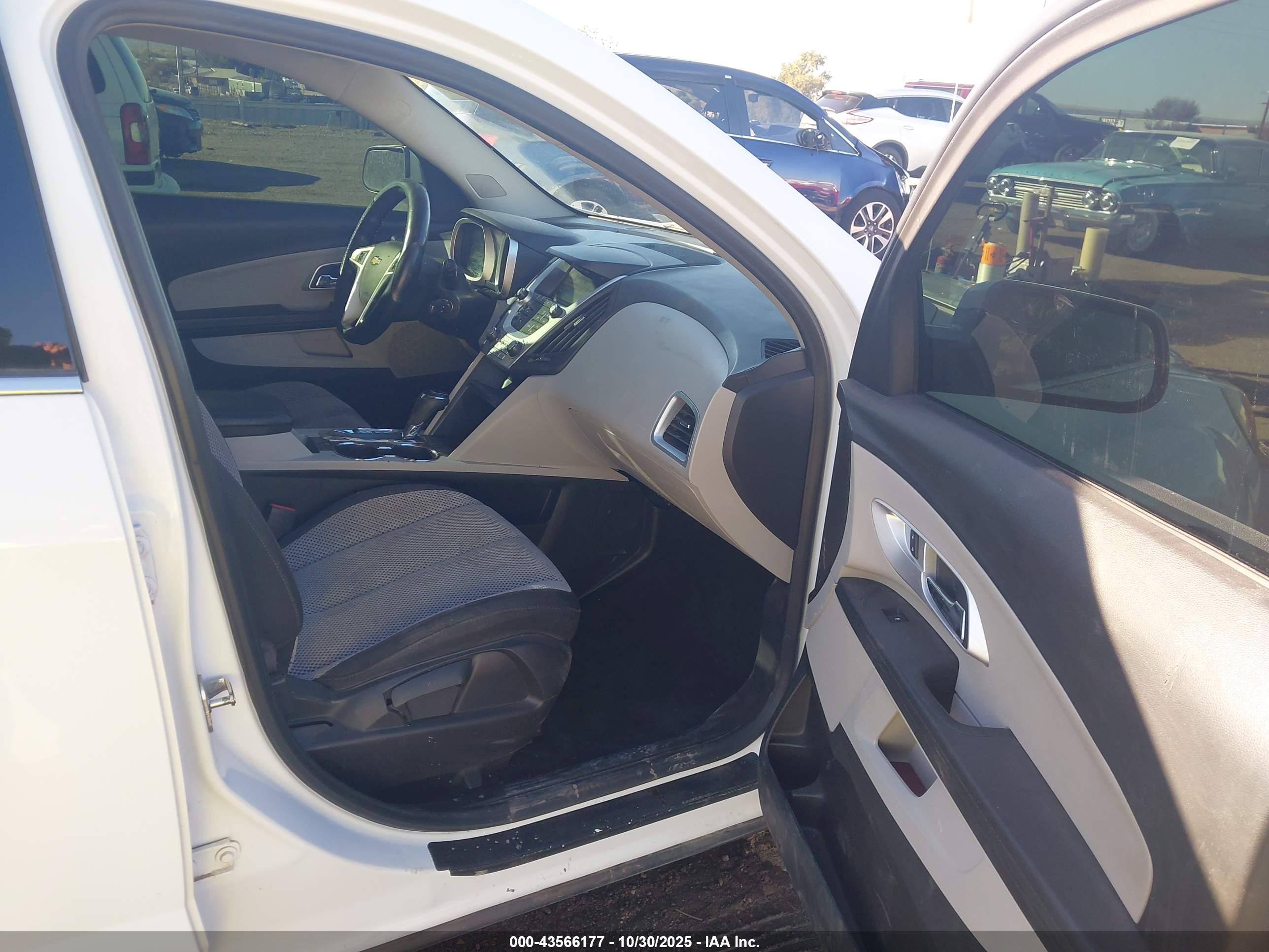 CHEVROLET EQUINOX image 5