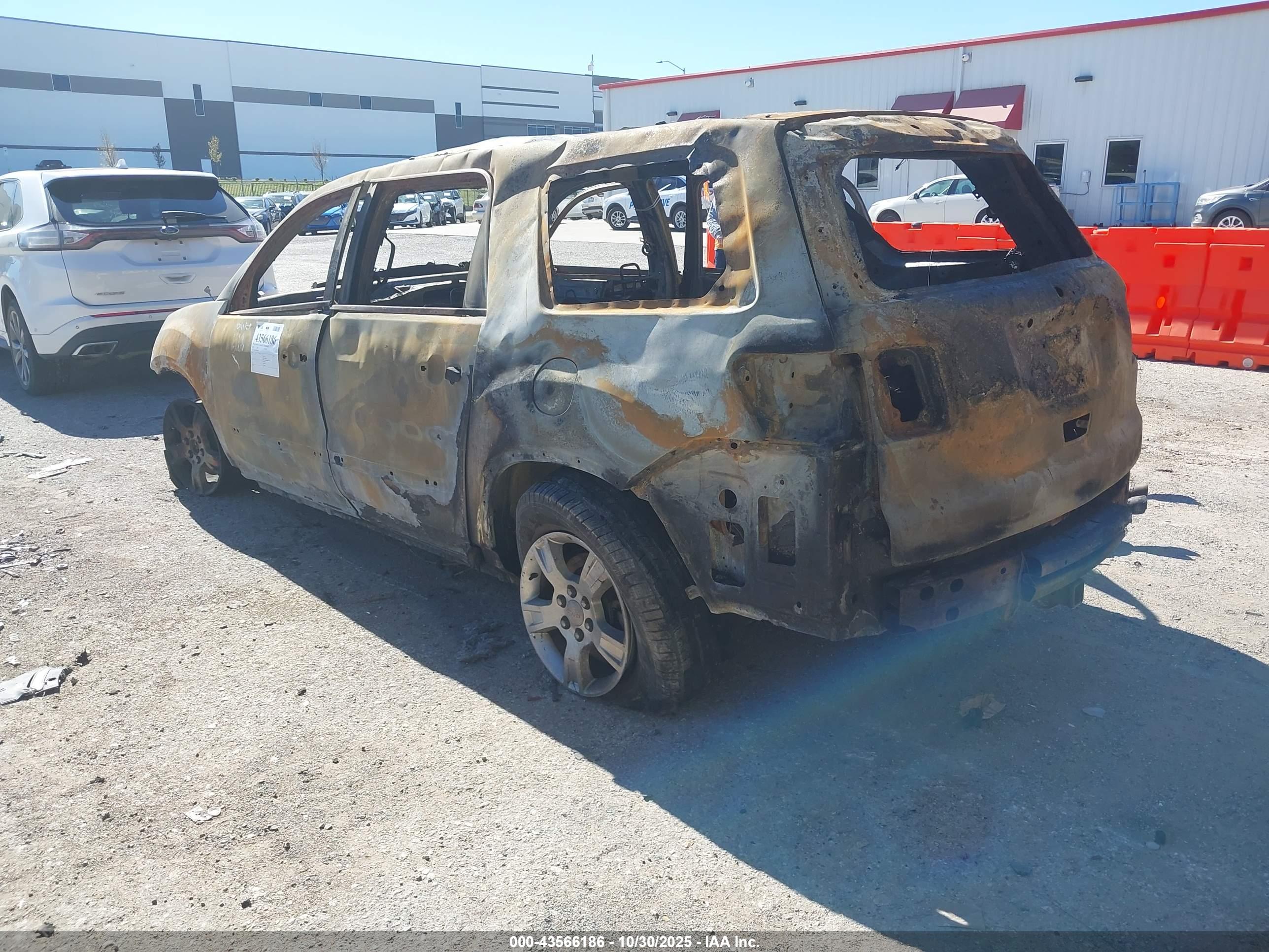 GMC ACADIA image 3