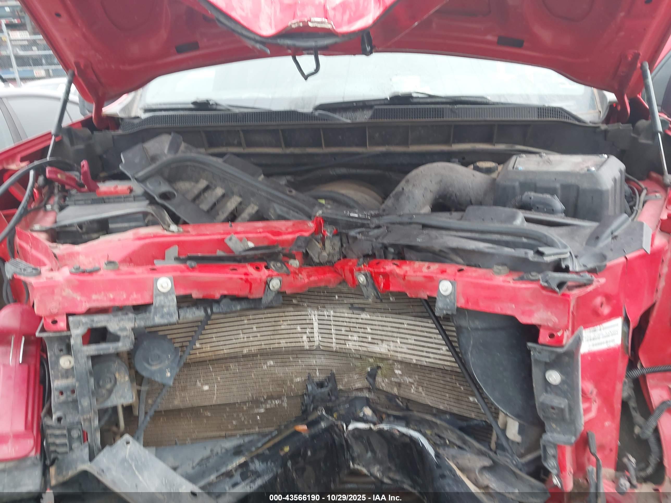 CHEVROLET SILVERADO image 10