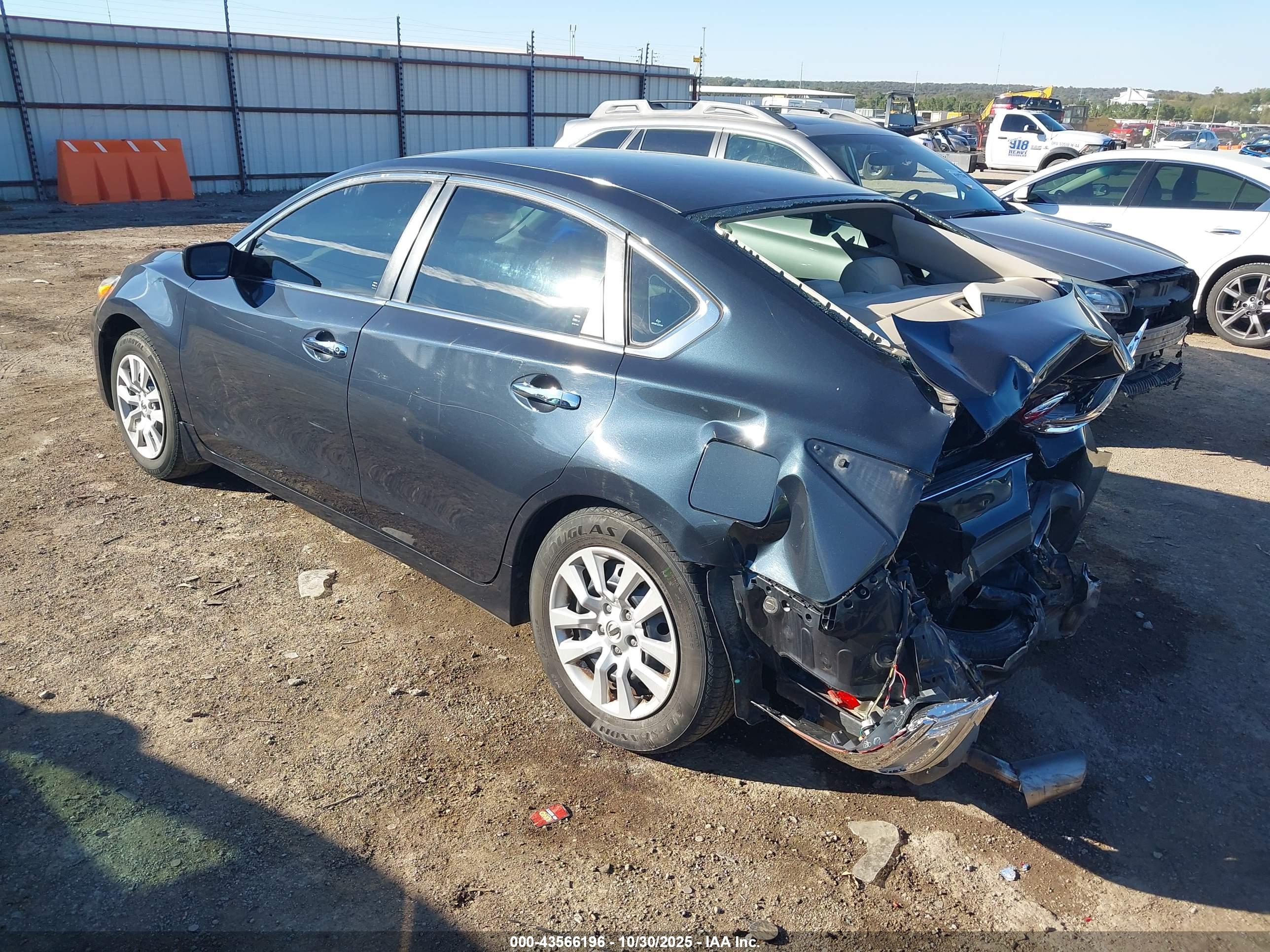 NISSAN ALTIMA image 3