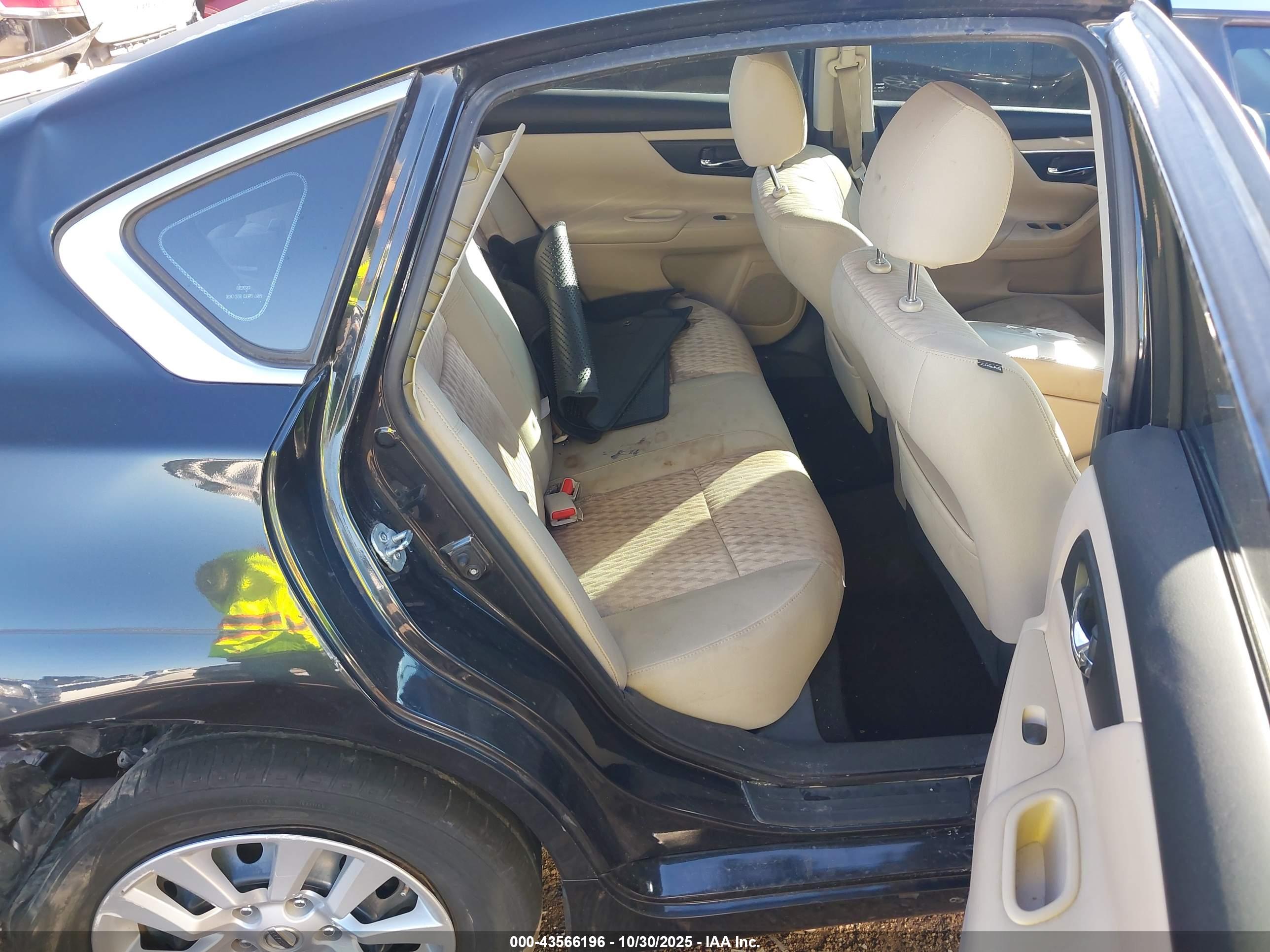 NISSAN ALTIMA image 8