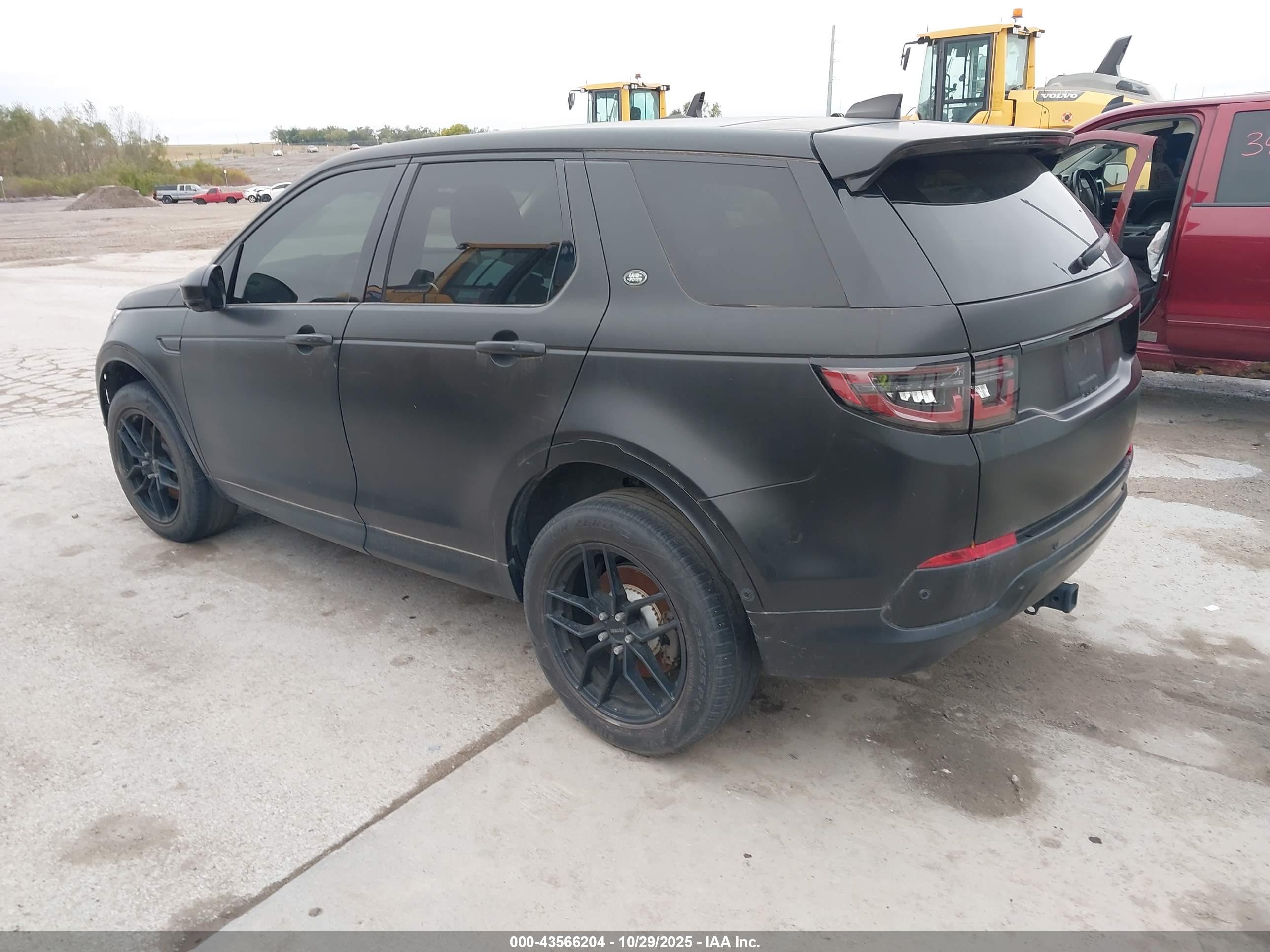 LAND ROVER image 3