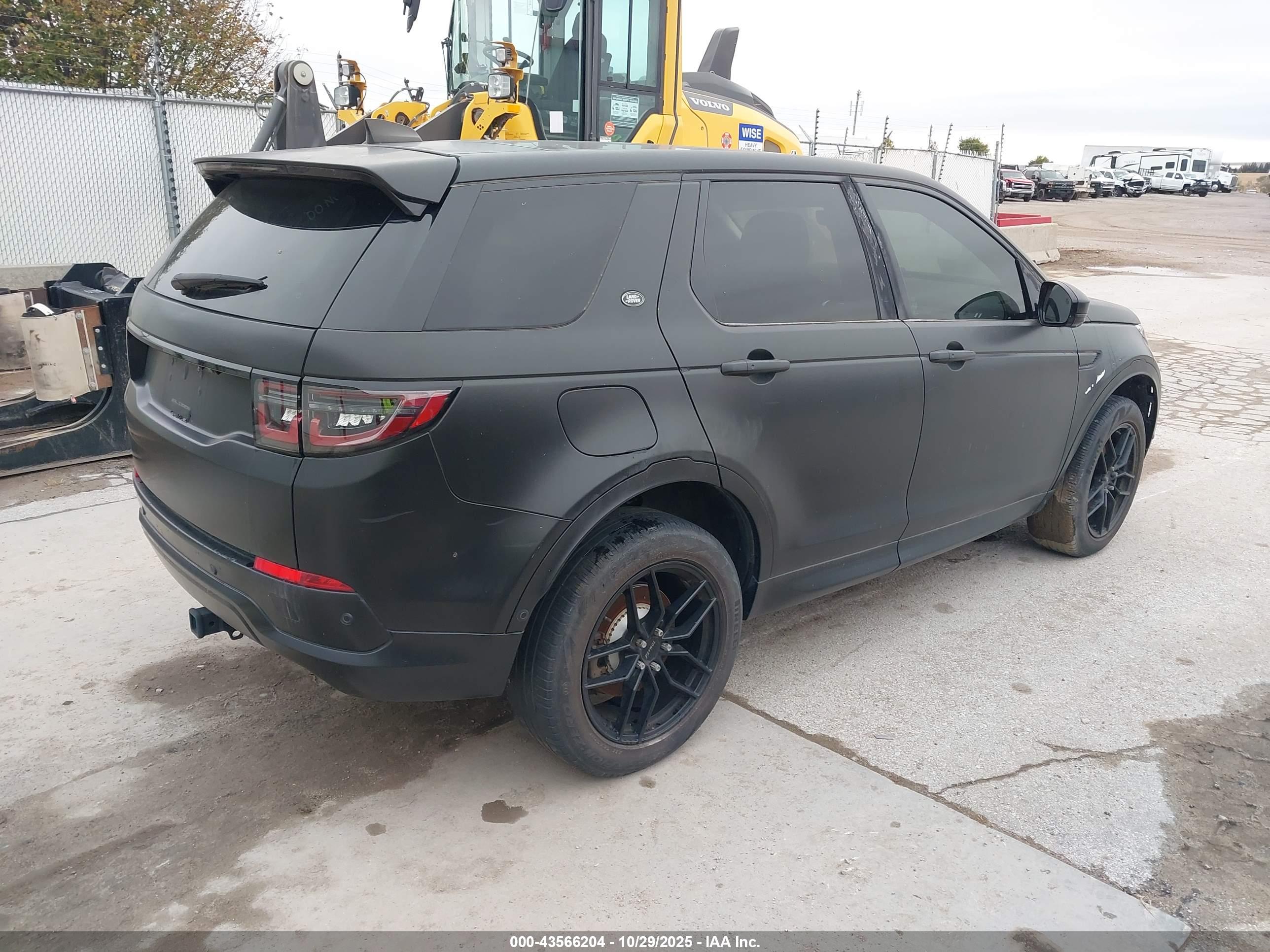 LAND ROVER image 4
