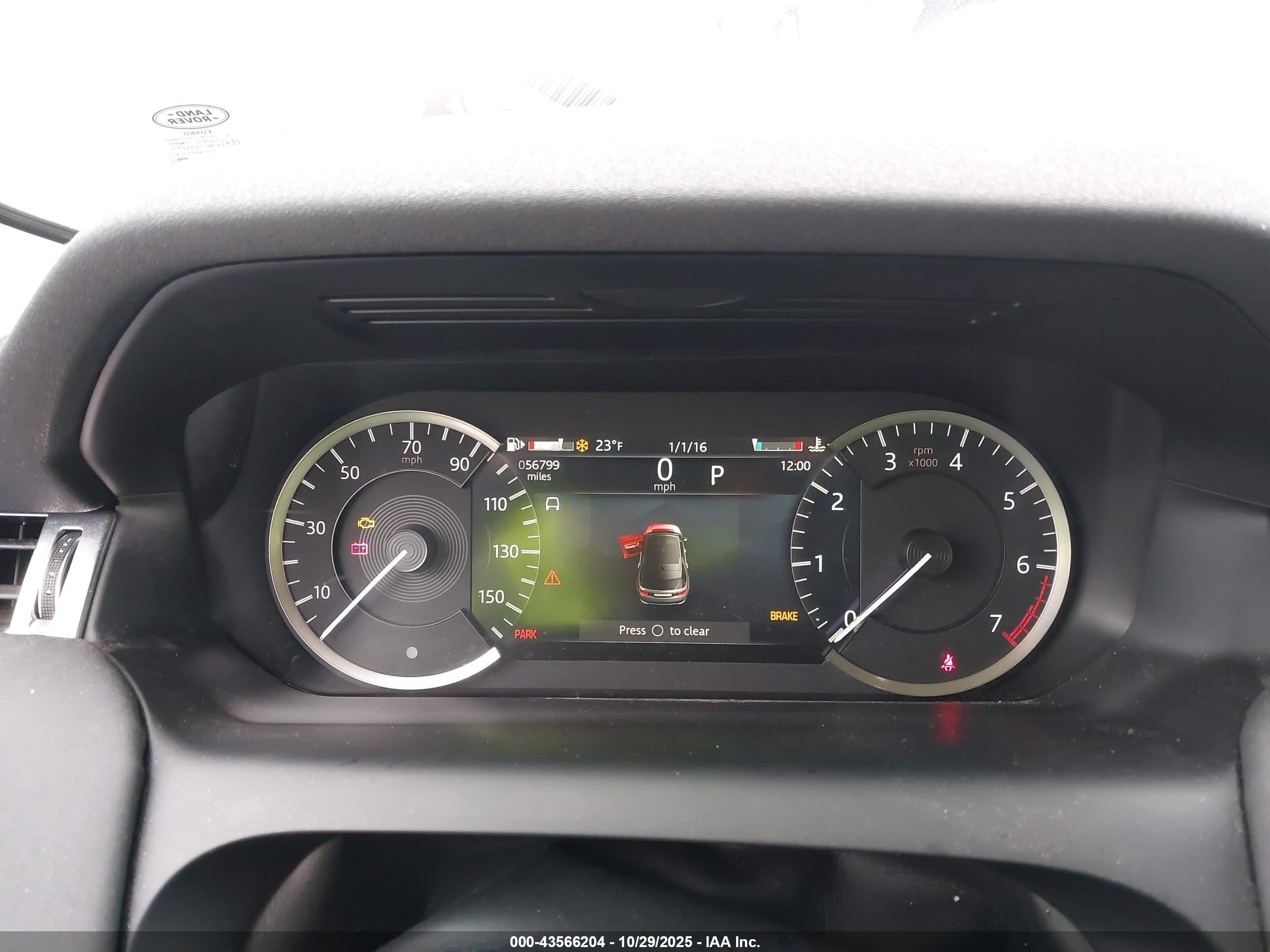 LAND ROVER image 7