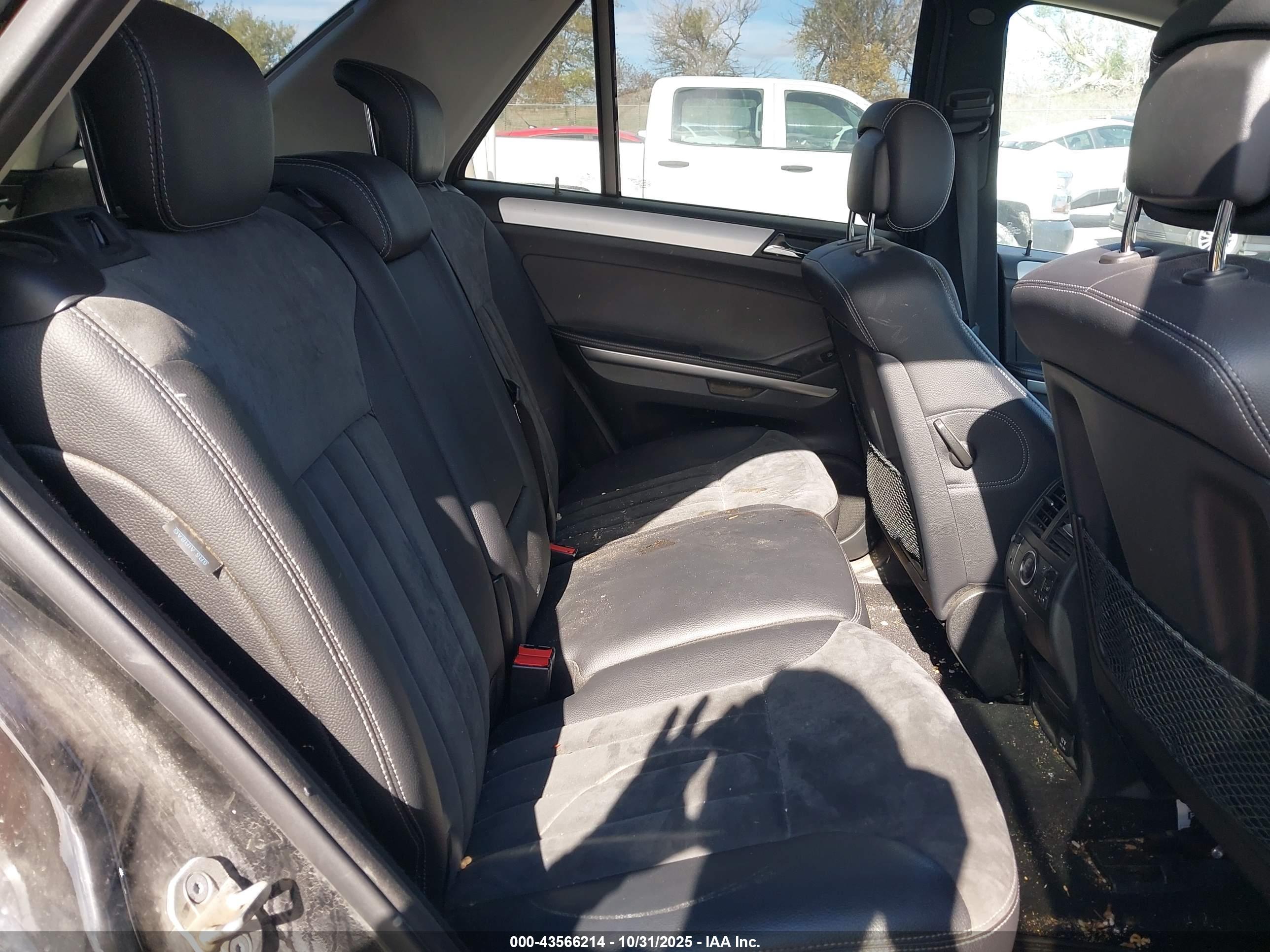 MERCEDES-BENZ ML image 8