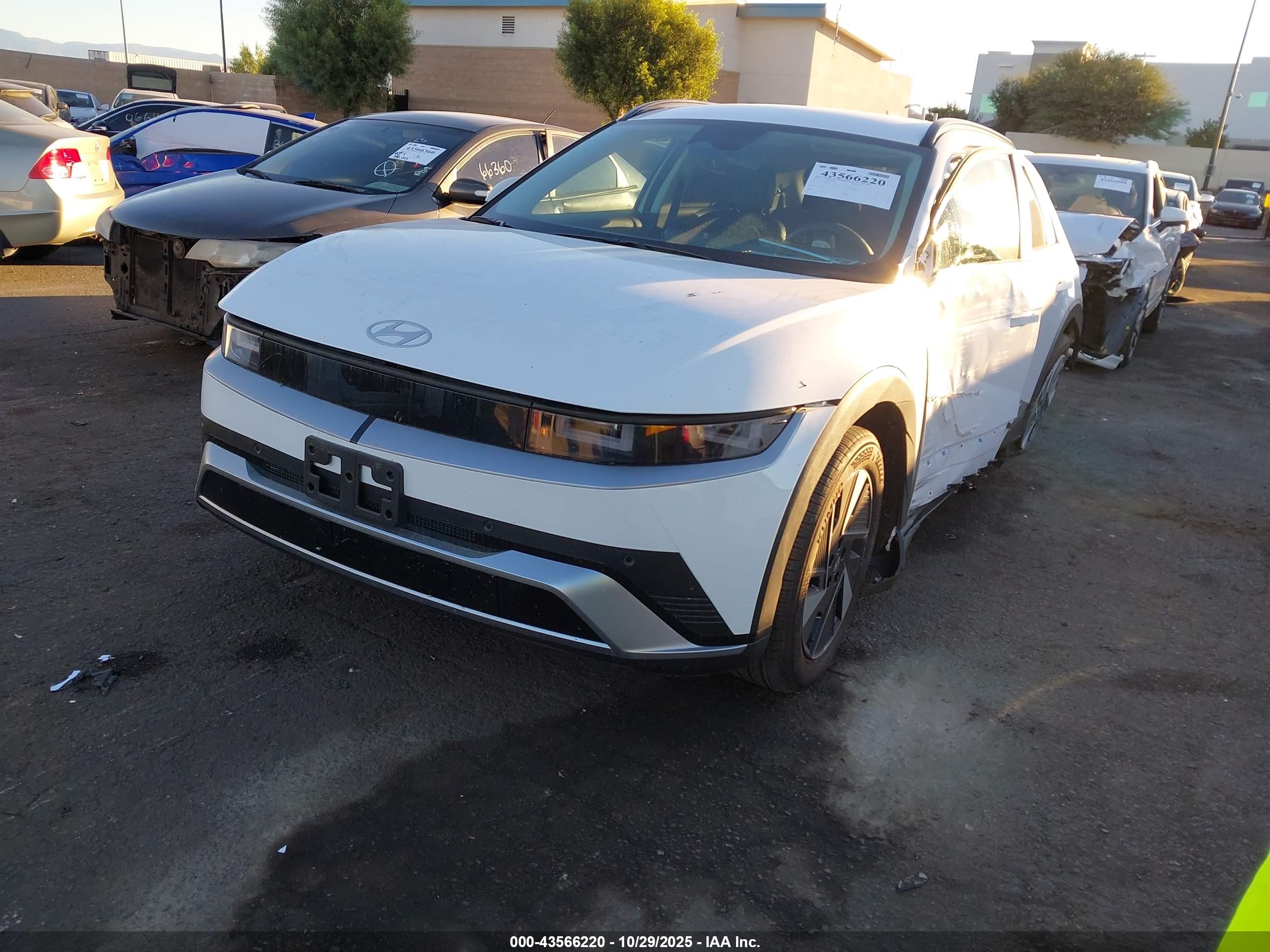 HYUNDAI IONIQ image 2