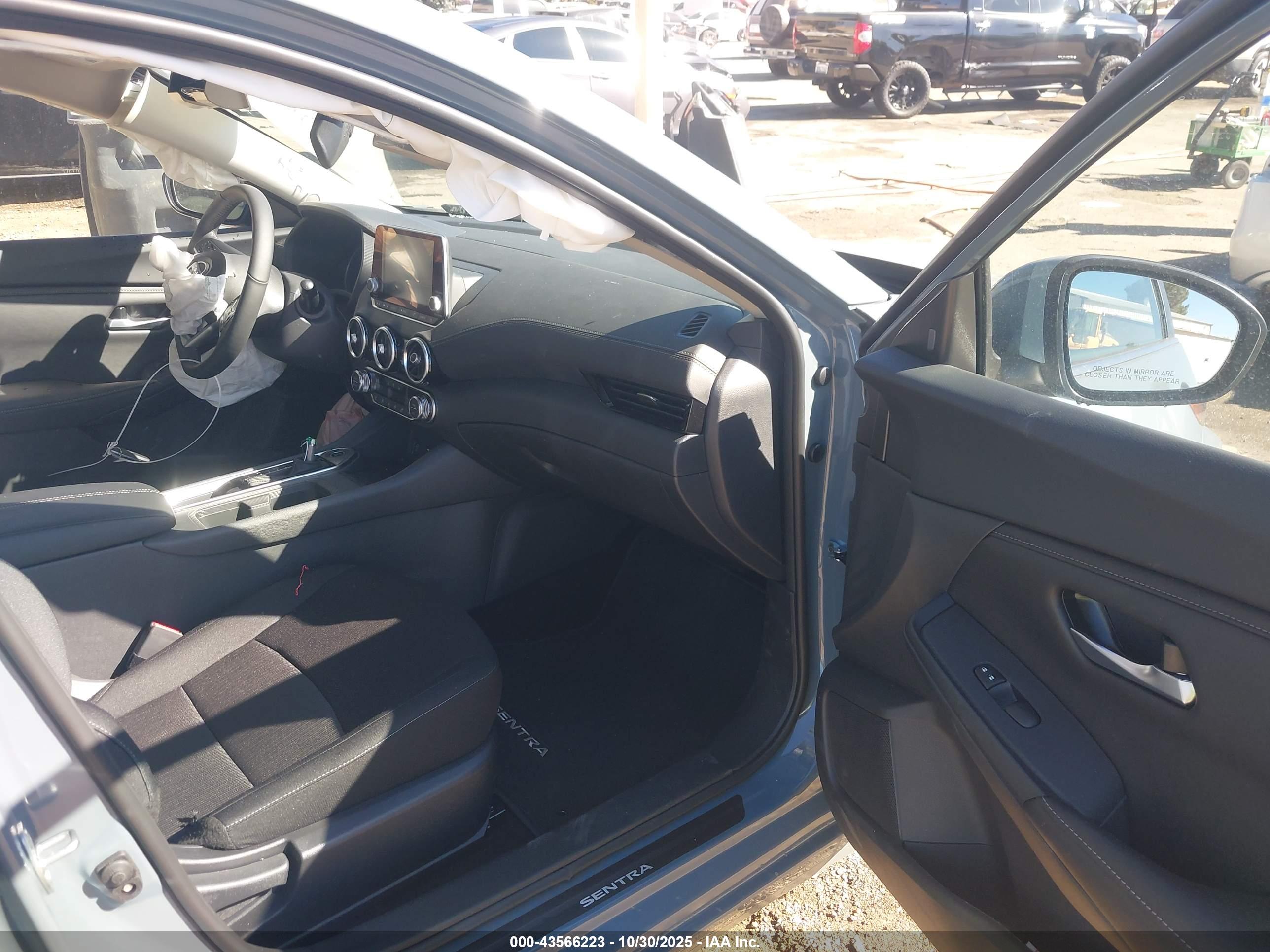 NISSAN SENTRA image 5