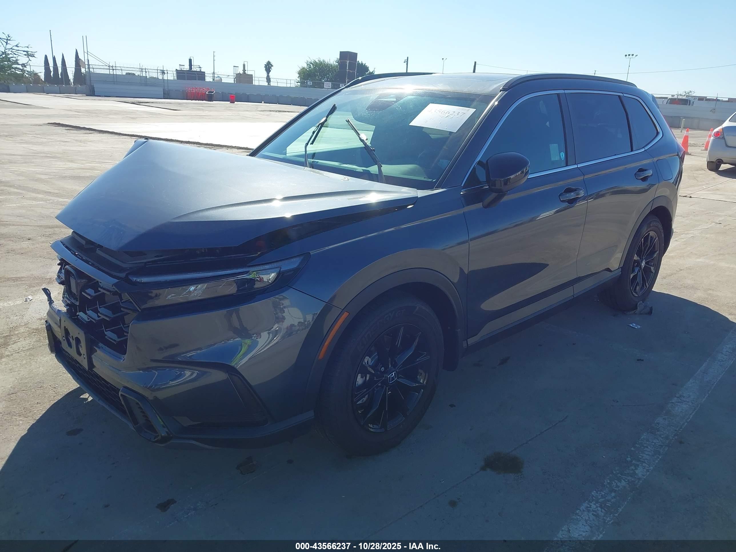 HONDA CR-V image 2
