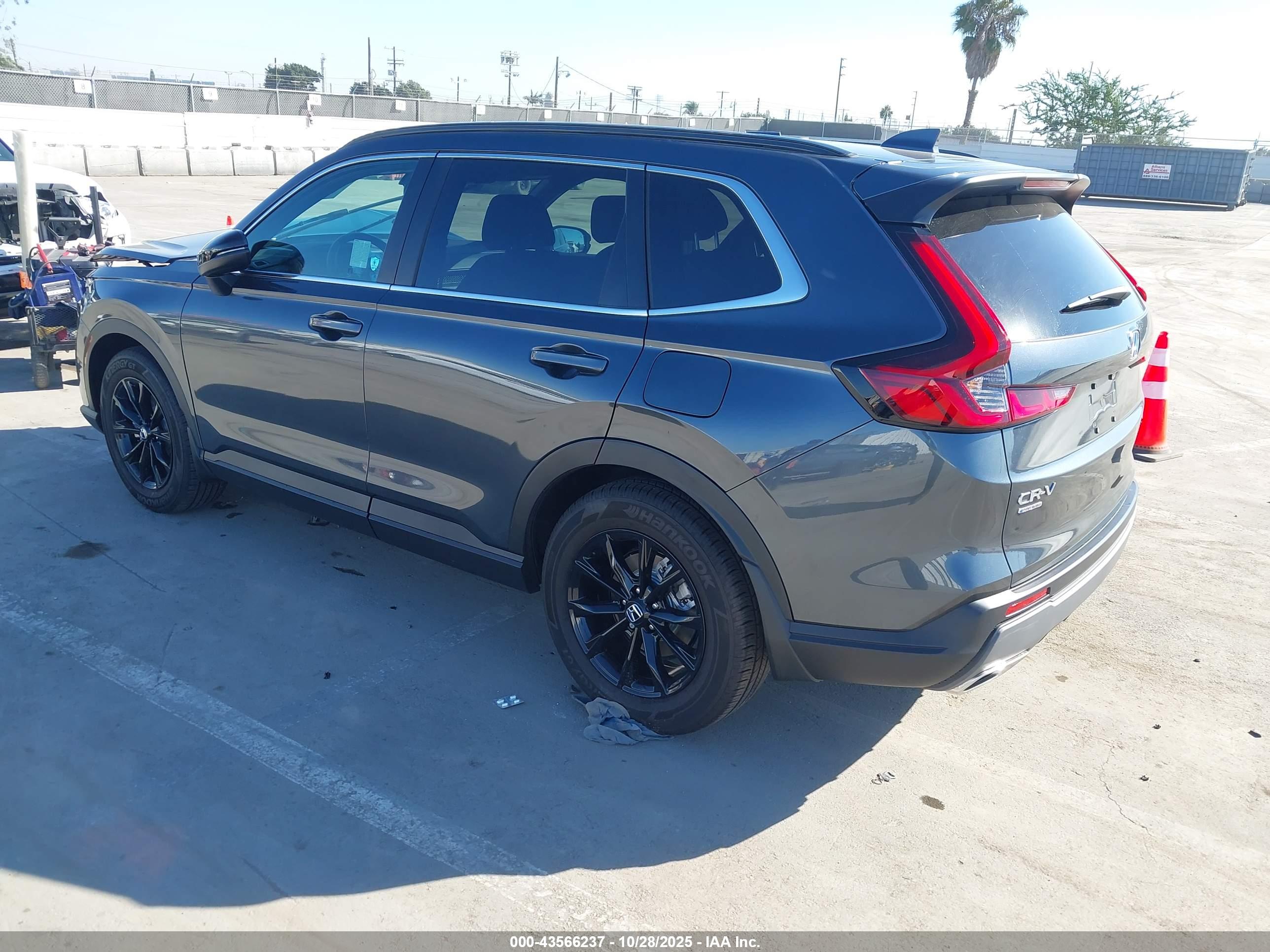 HONDA CR-V image 3