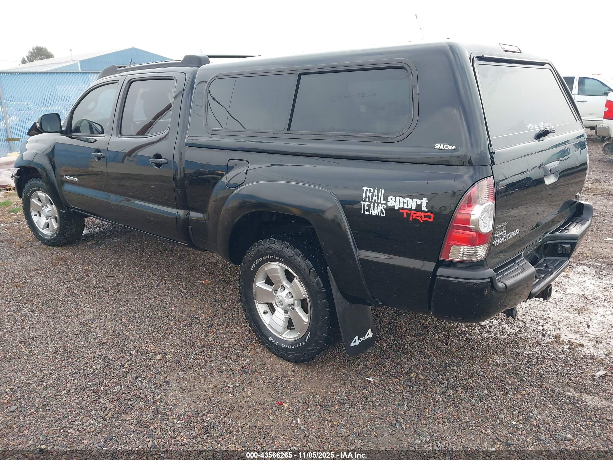 TOYOTA TACOMA image 3