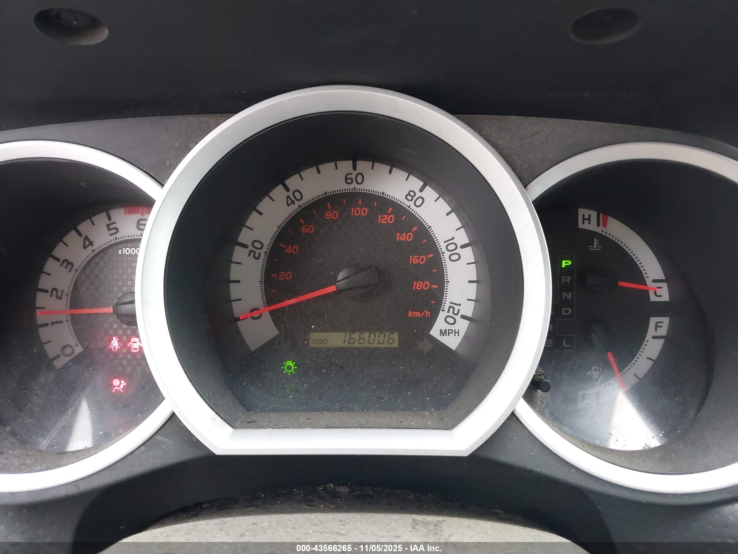 TOYOTA TACOMA image 7