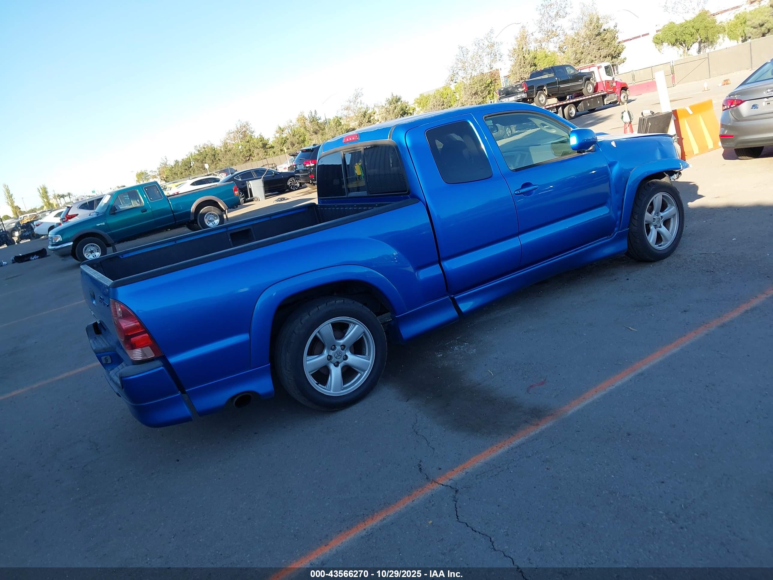 TOYOTA TACOMA image 4