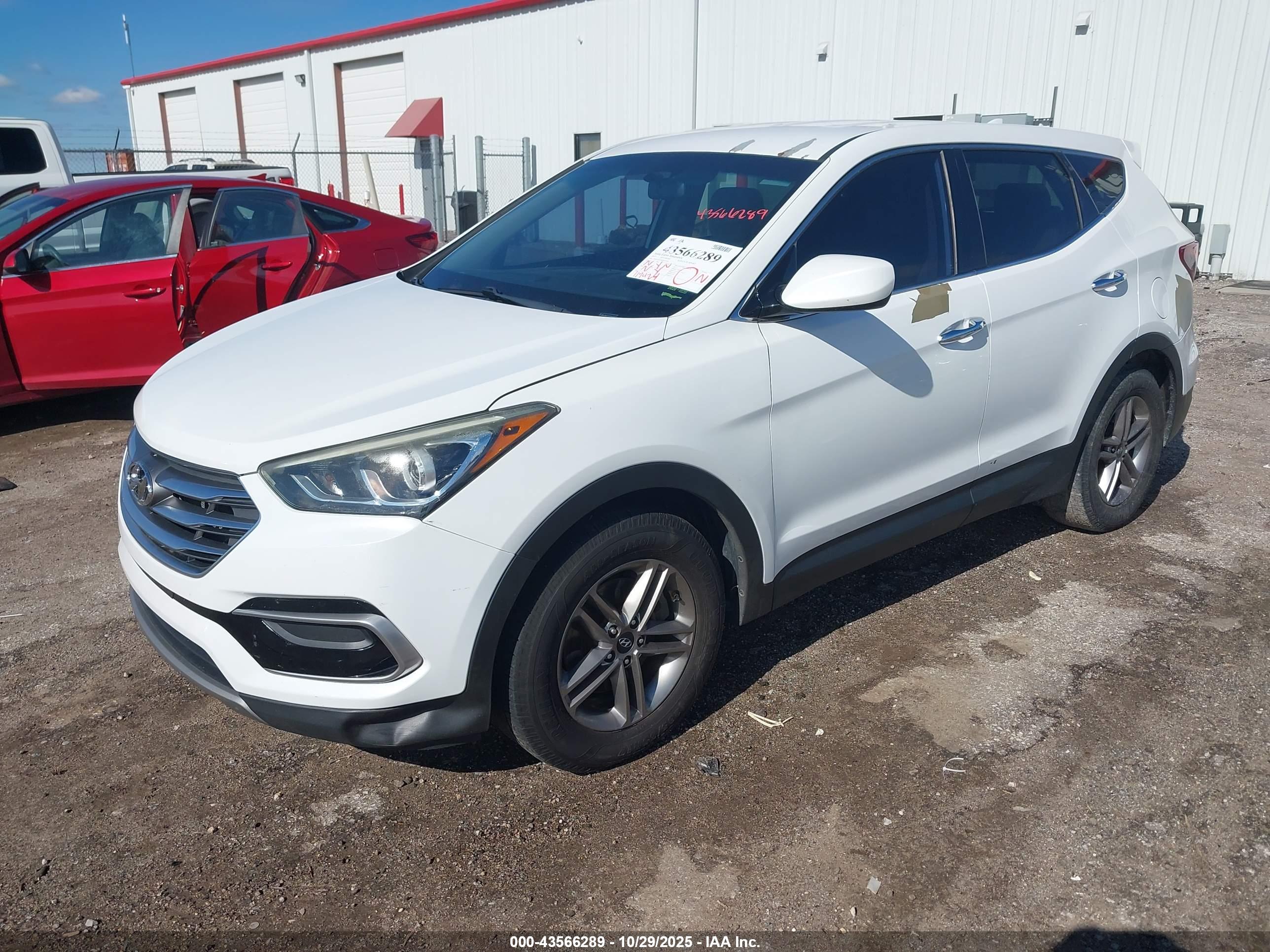 HYUNDAI SANTA image 2