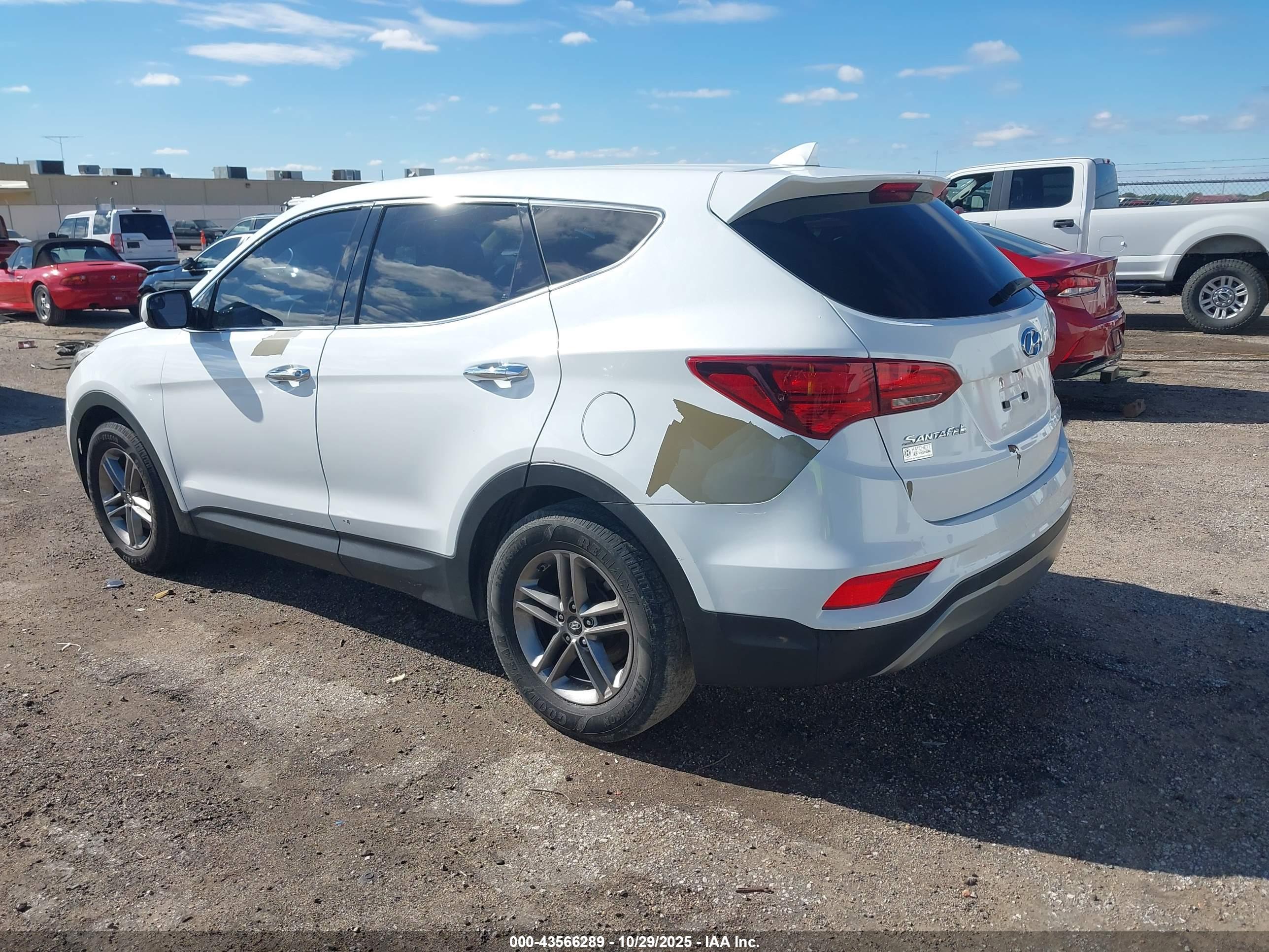 HYUNDAI SANTA image 3