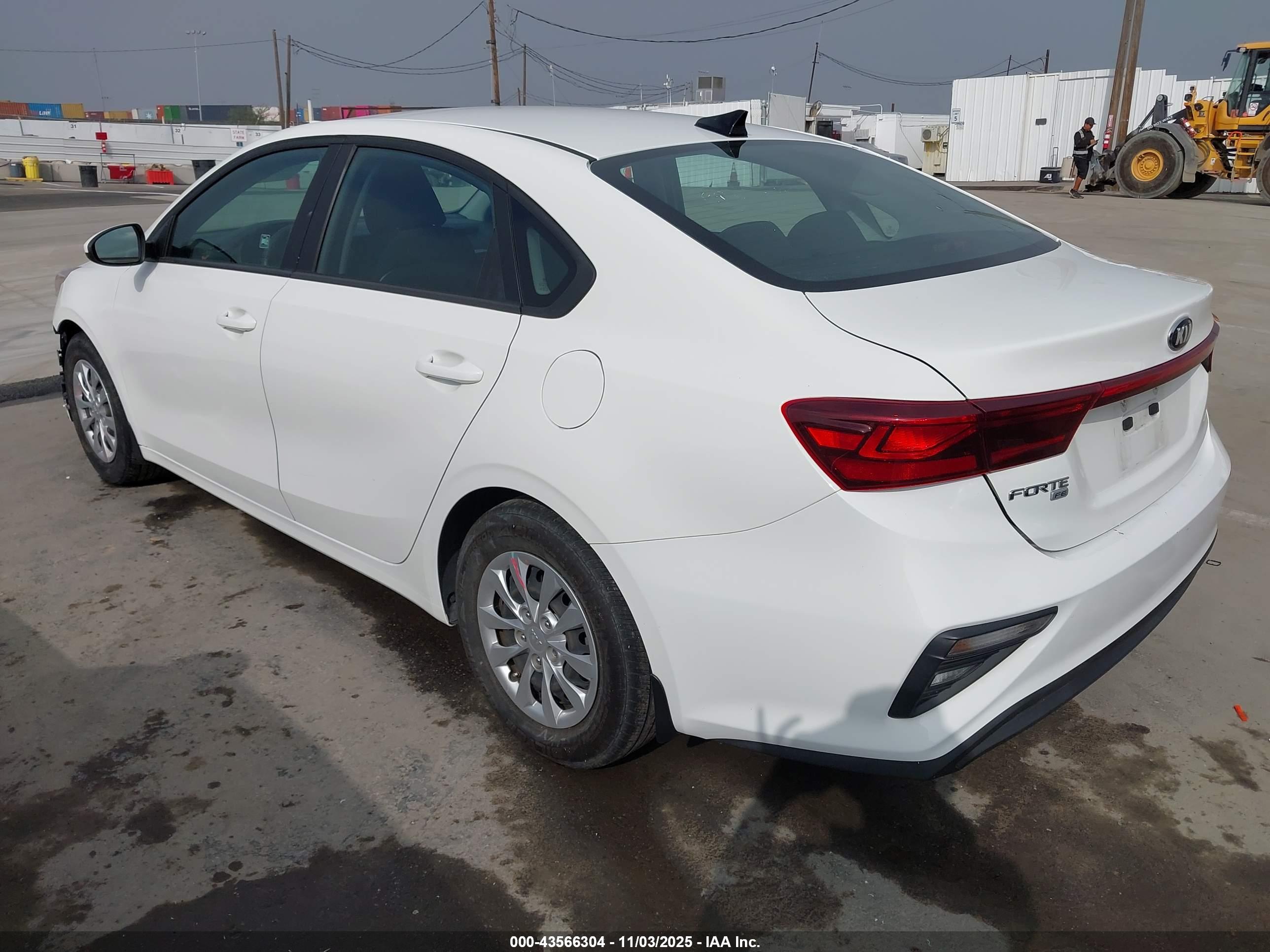 KIA FORTE image 3