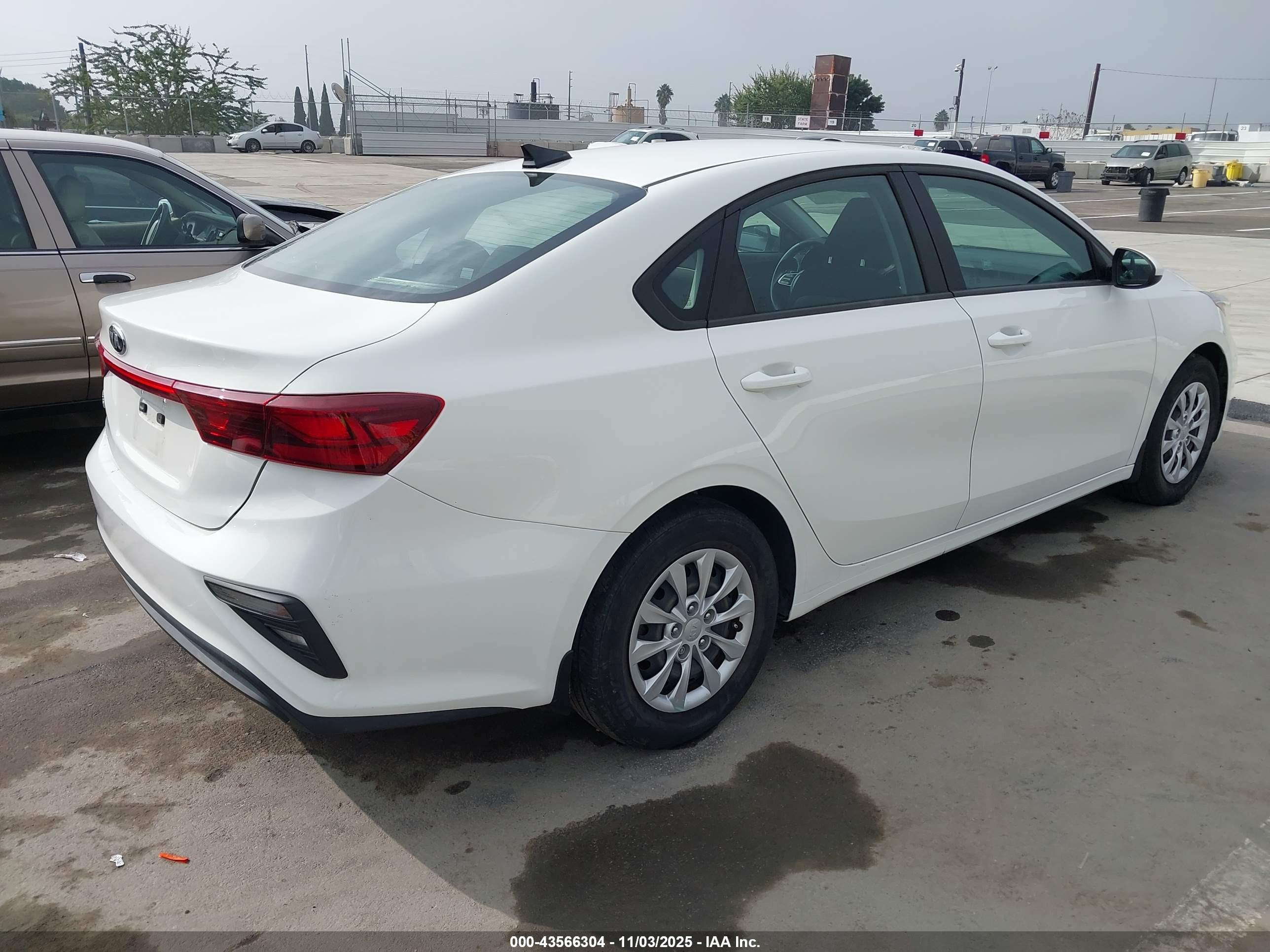 KIA FORTE image 4