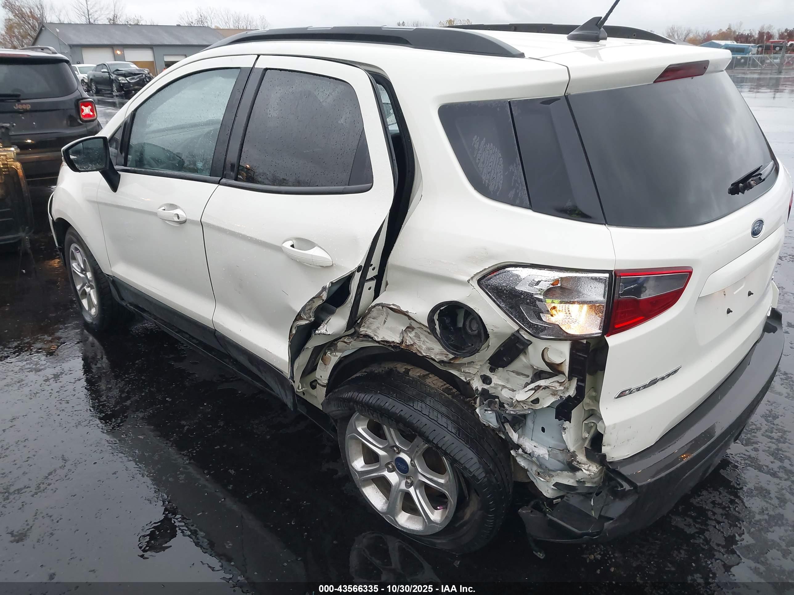 FORD ECOSPORT image 3