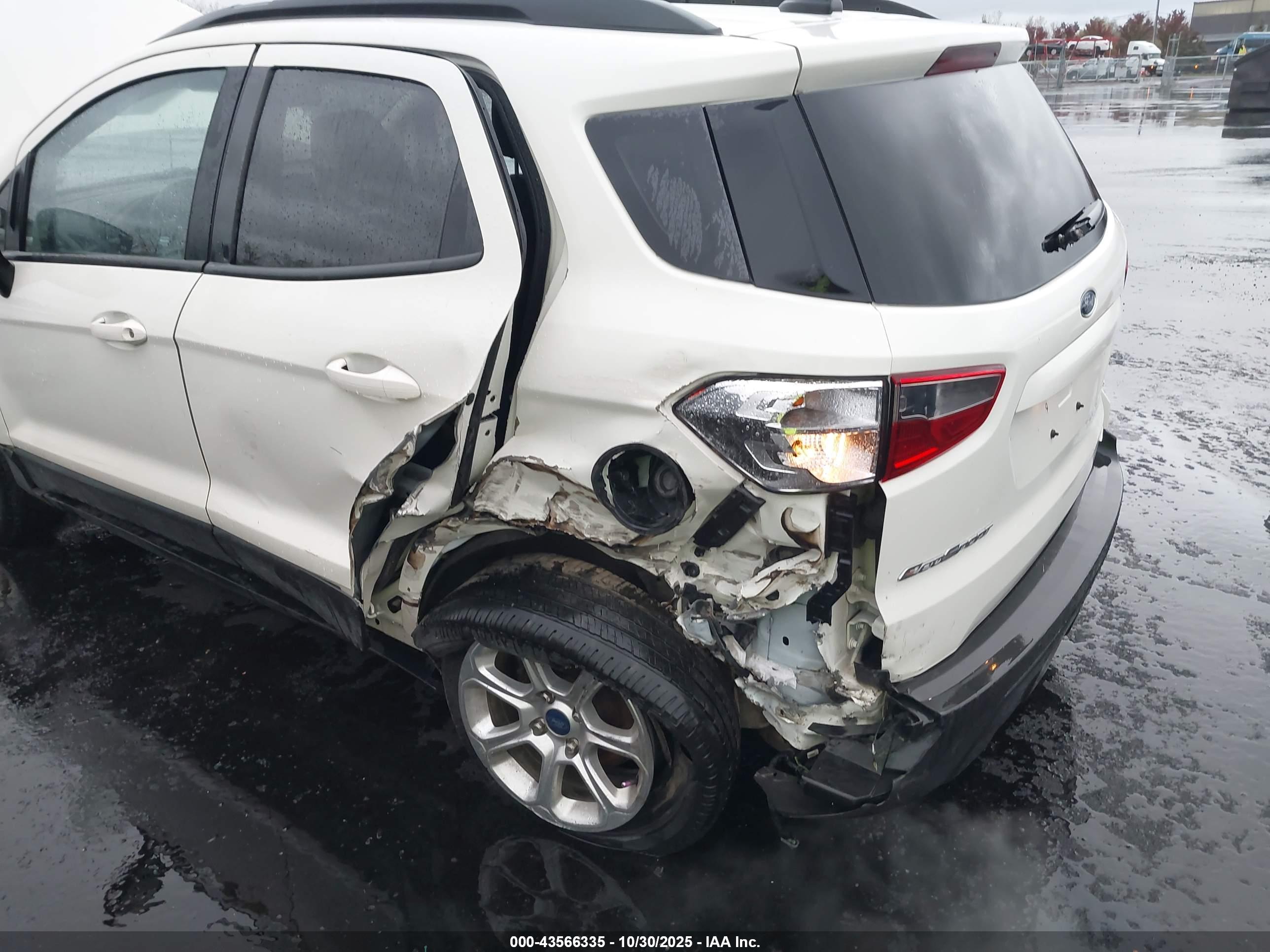 FORD ECOSPORT image 6