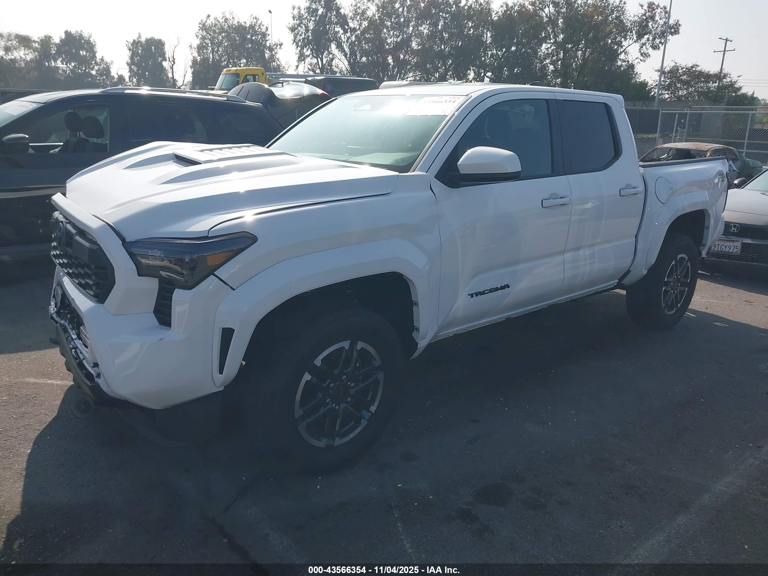 TOYOTA TACOMA image 2