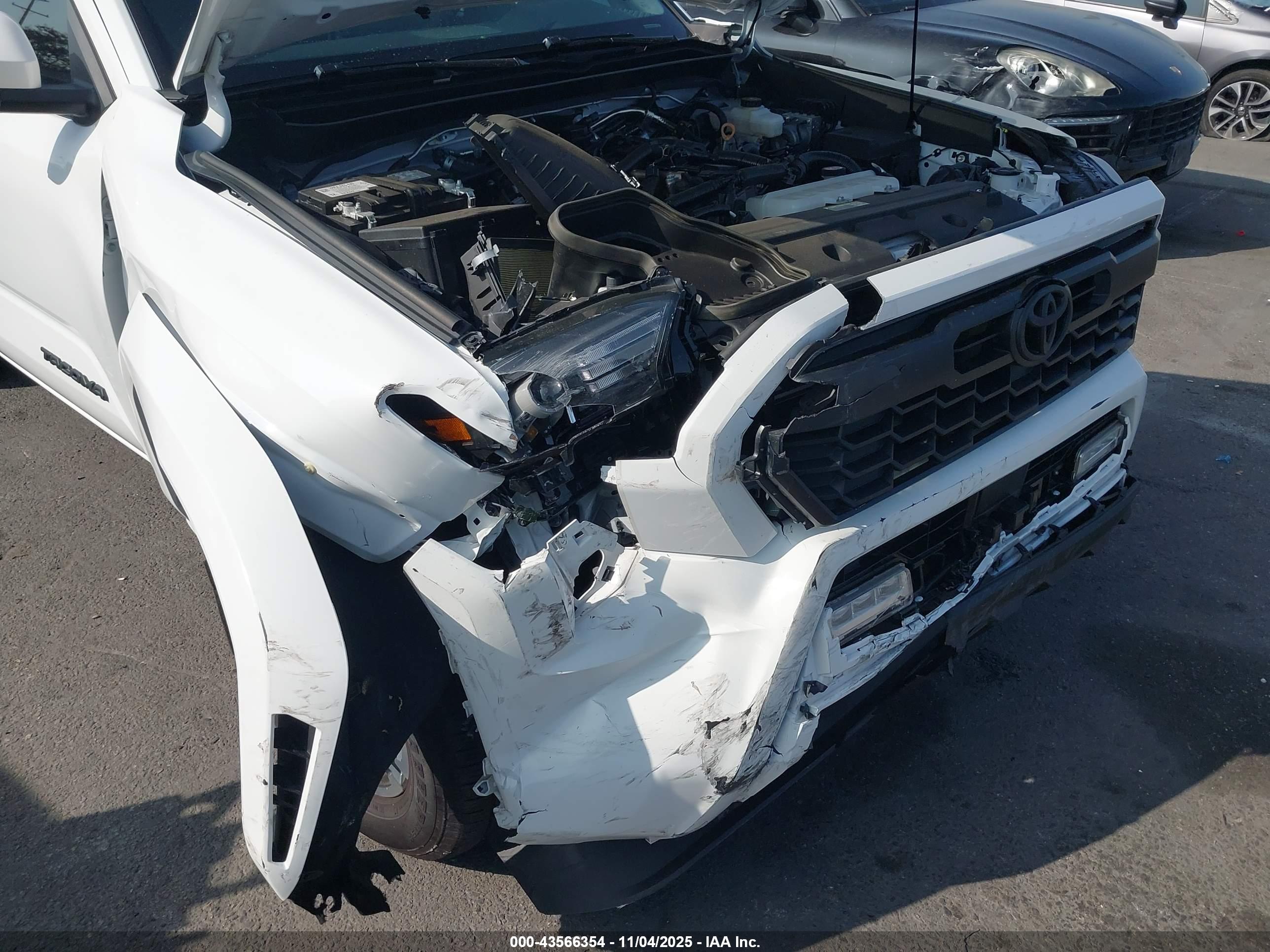TOYOTA TACOMA image 6