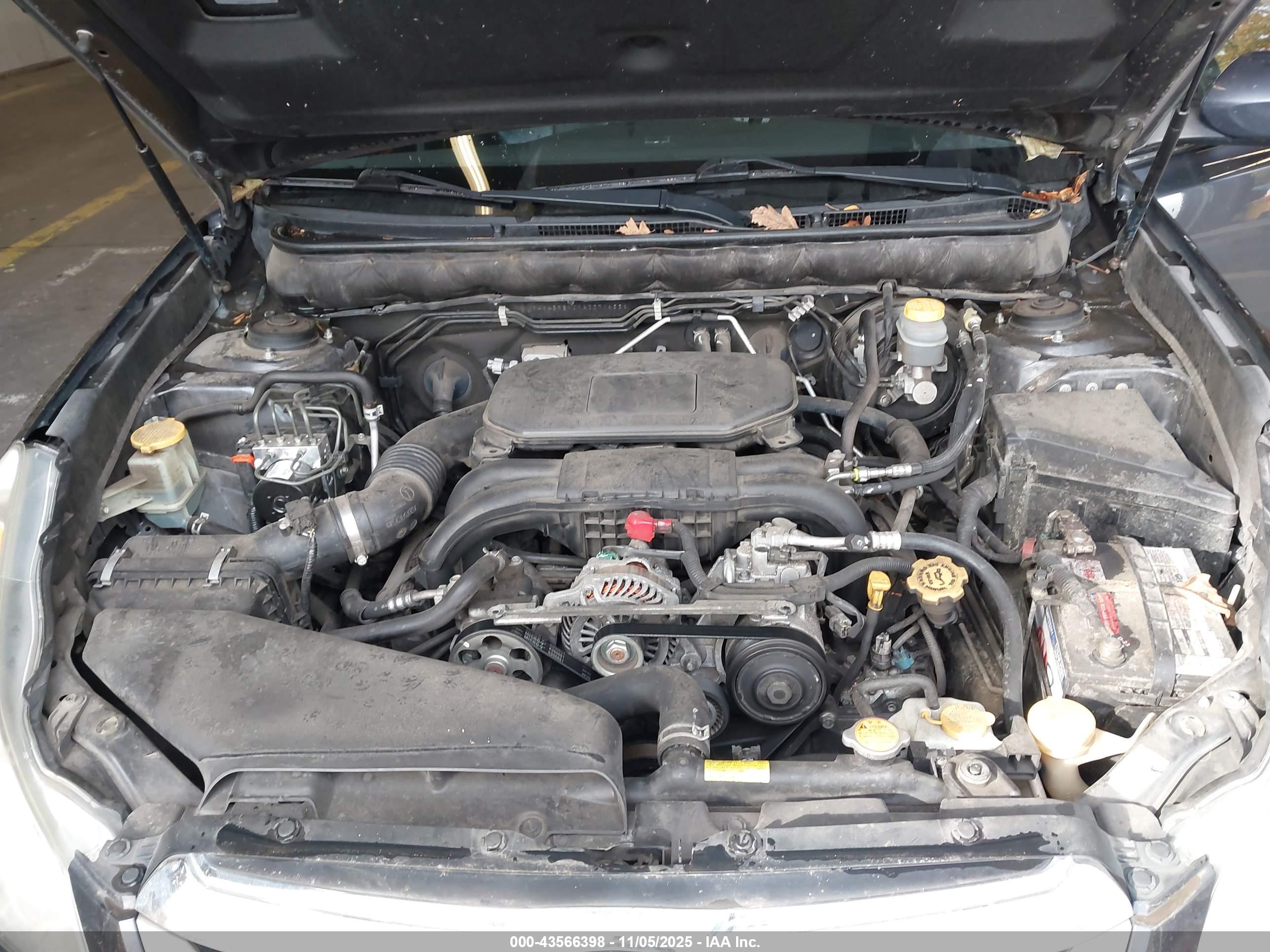 SUBARU OUTBACK image 10