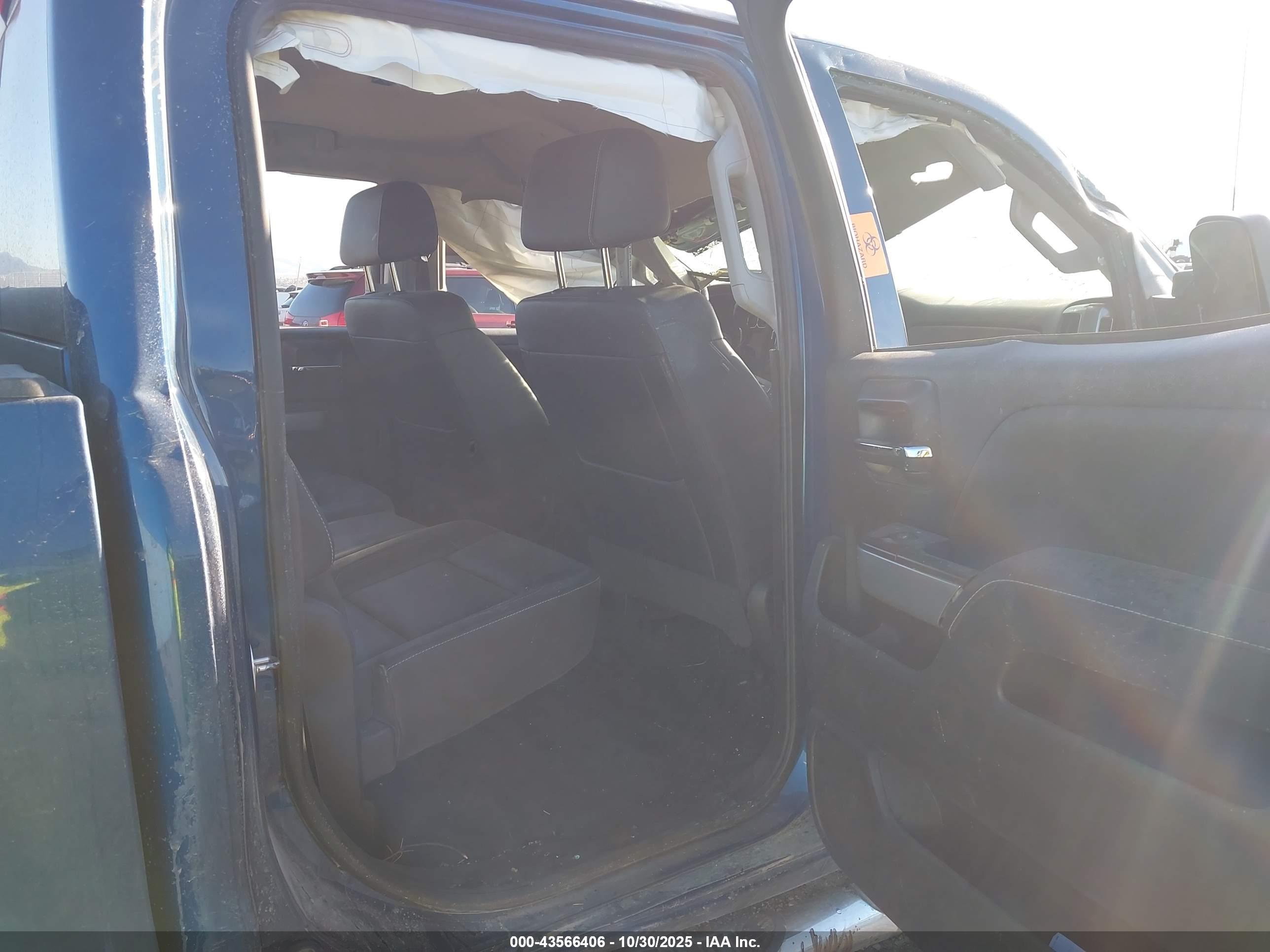 CHEVROLET SILVERADO image 8