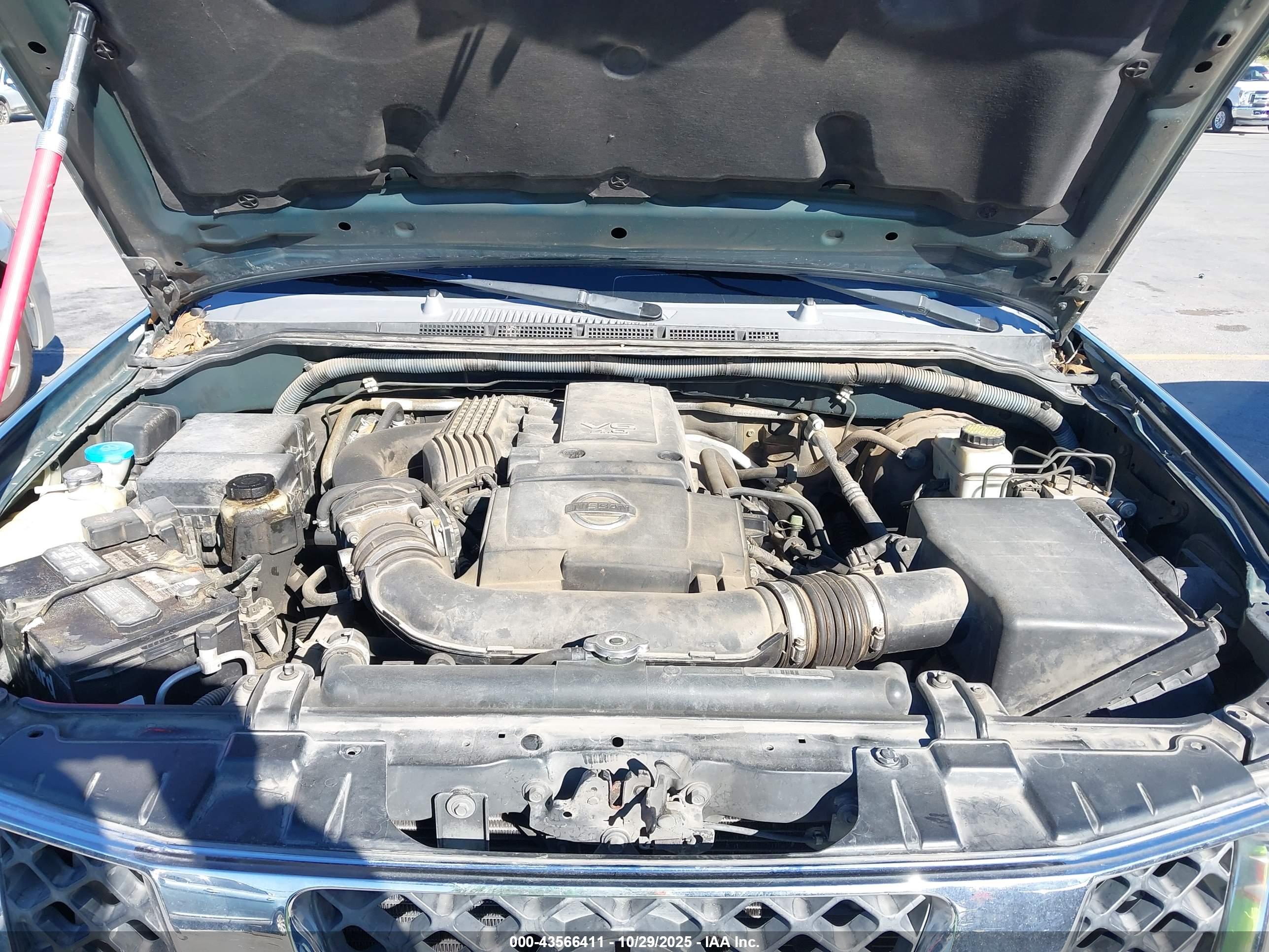 NISSAN FRONTIER image 10