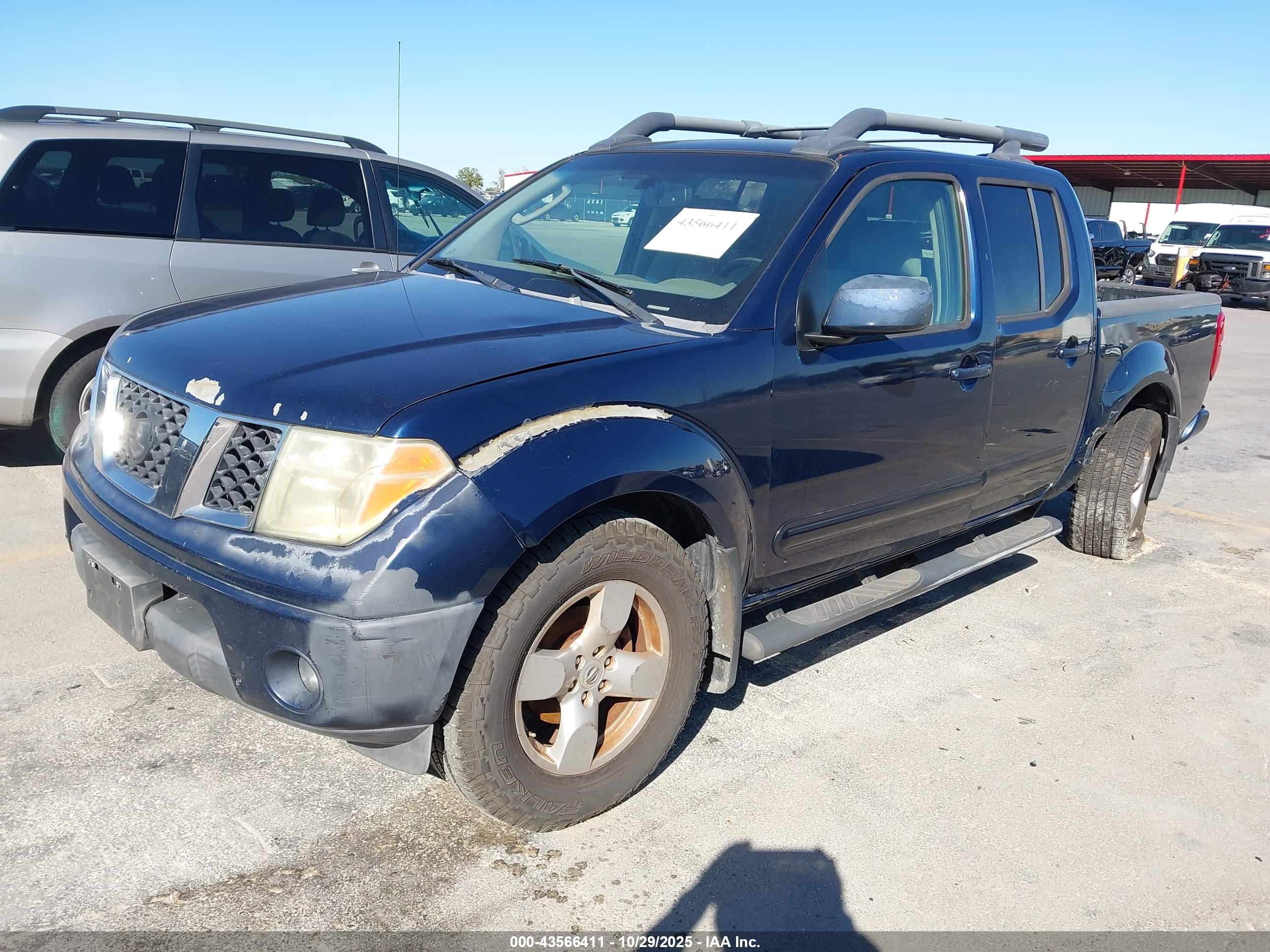NISSAN FRONTIER image 2