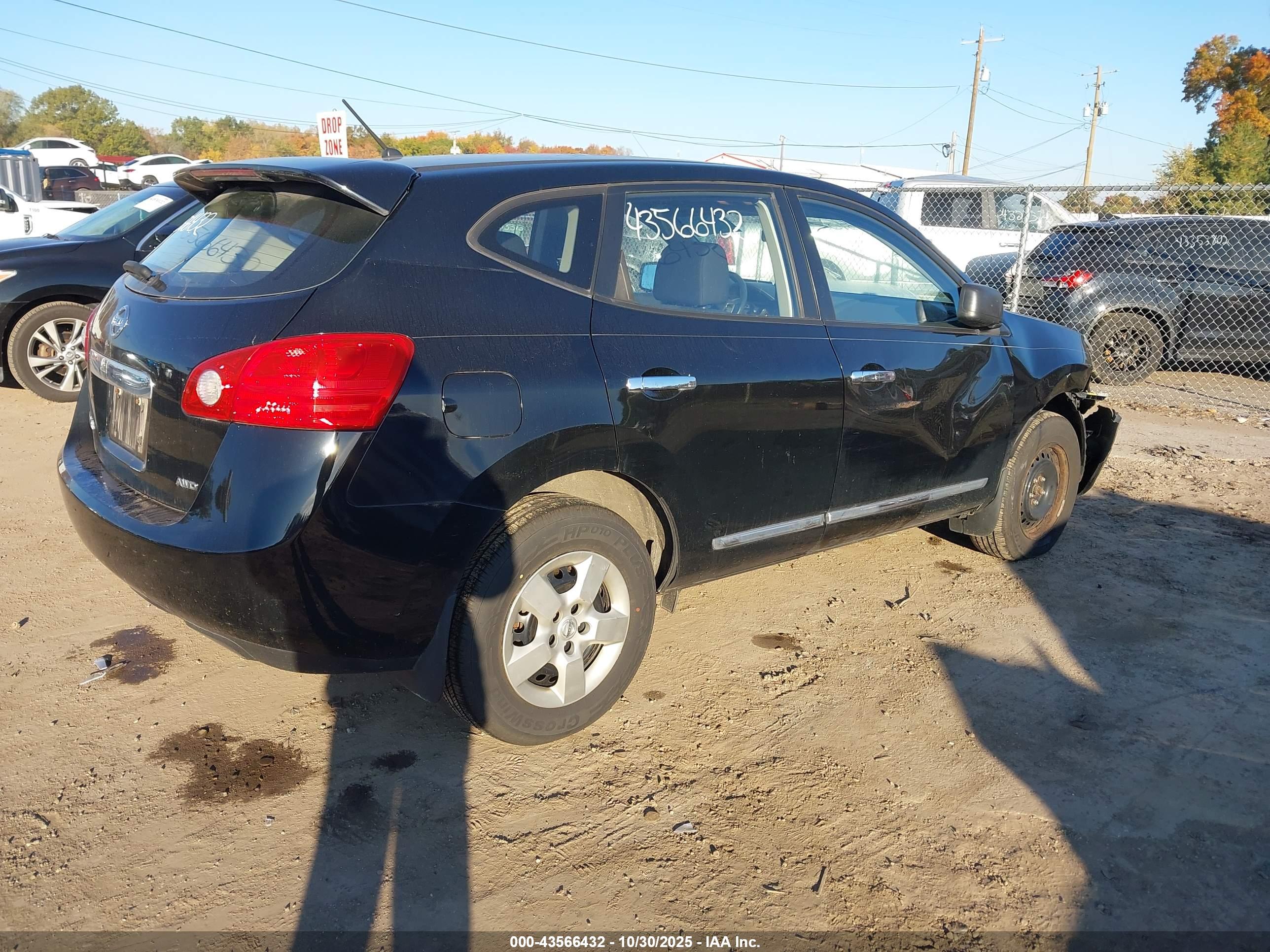 NISSAN ROGUE image 4