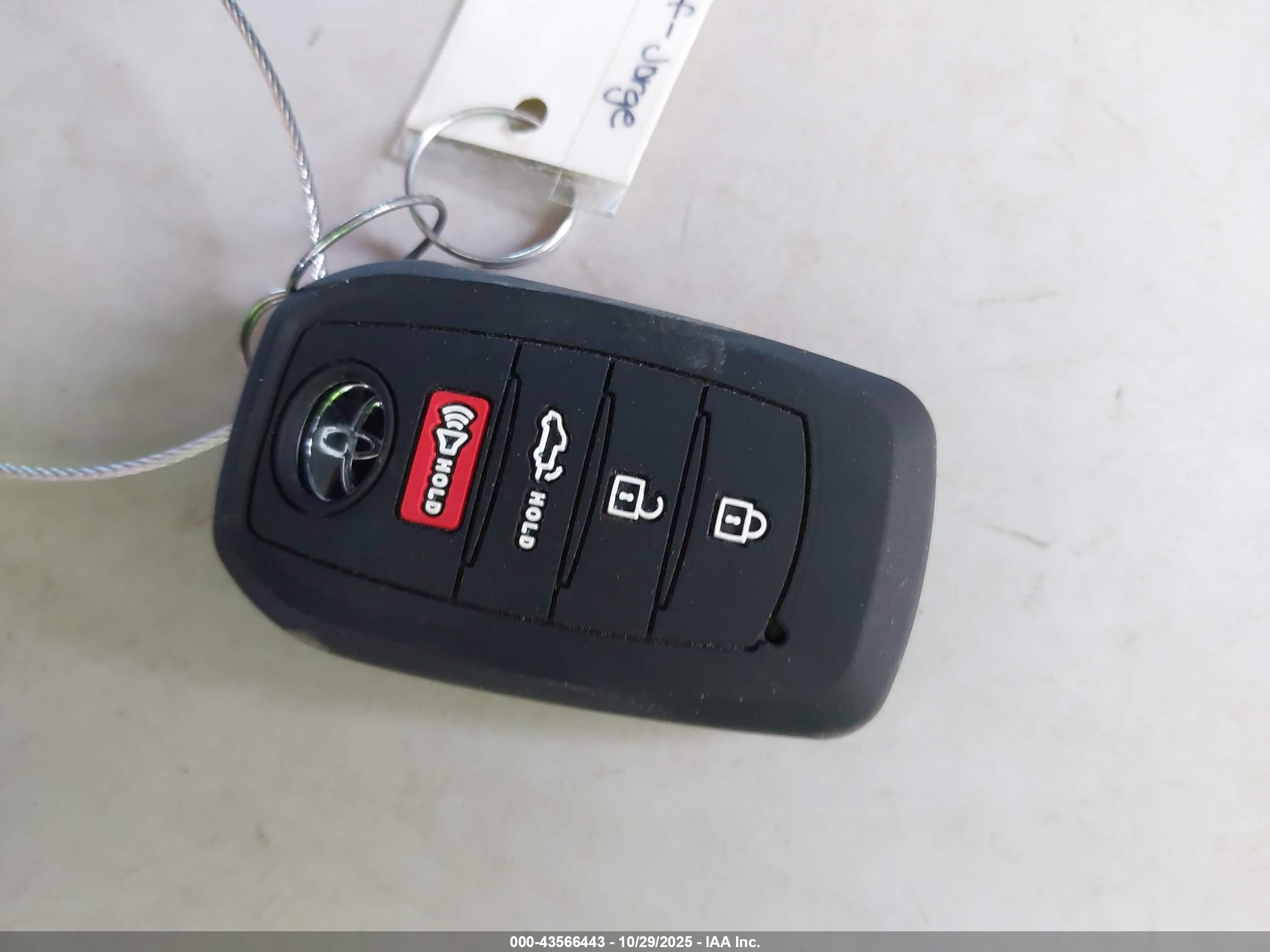 TOYOTA TACOMA image 11