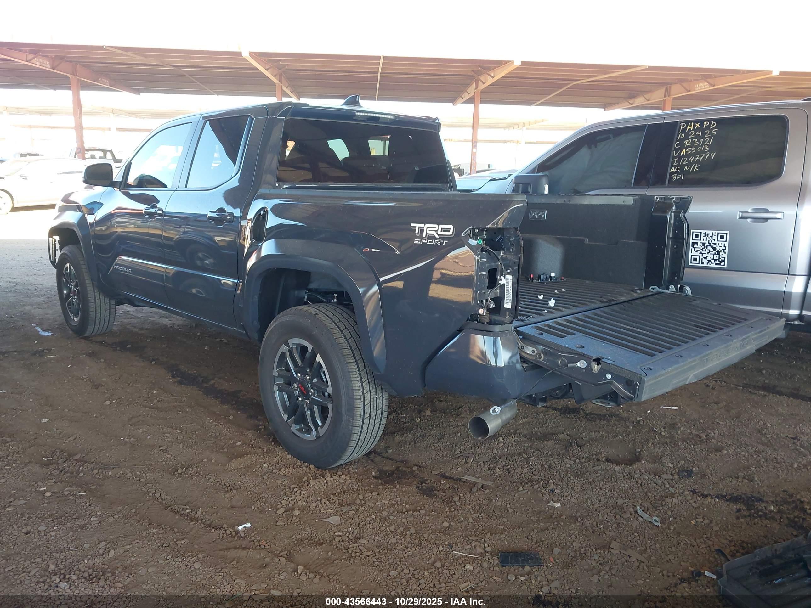 TOYOTA TACOMA image 3