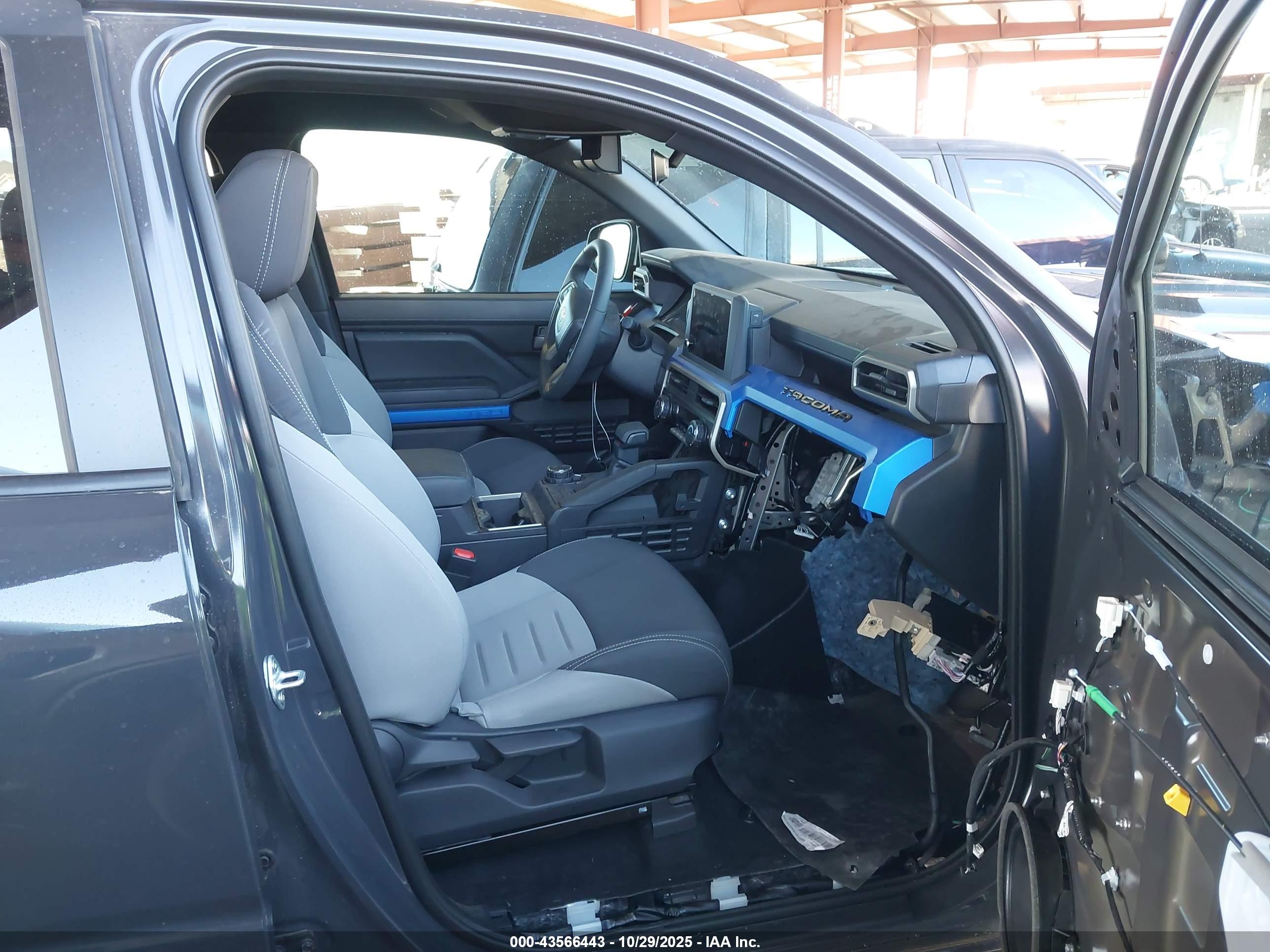 TOYOTA TACOMA image 5