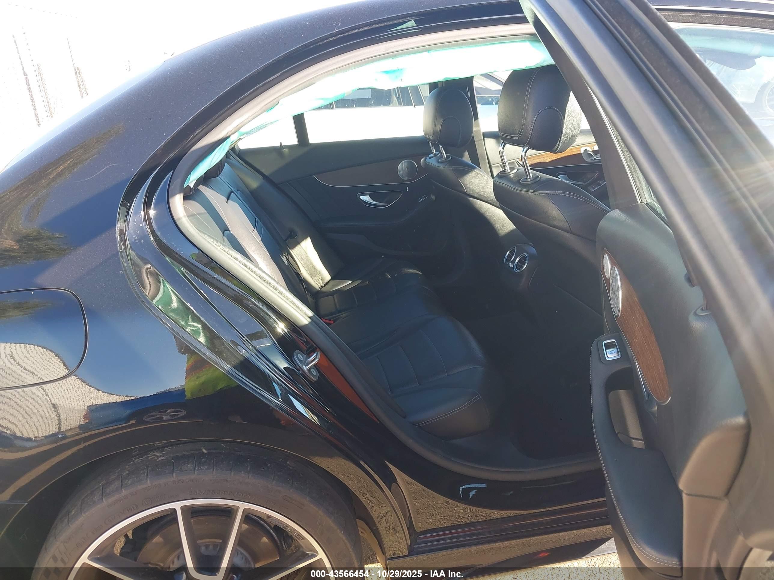 MERCEDES-BENZ C image 8