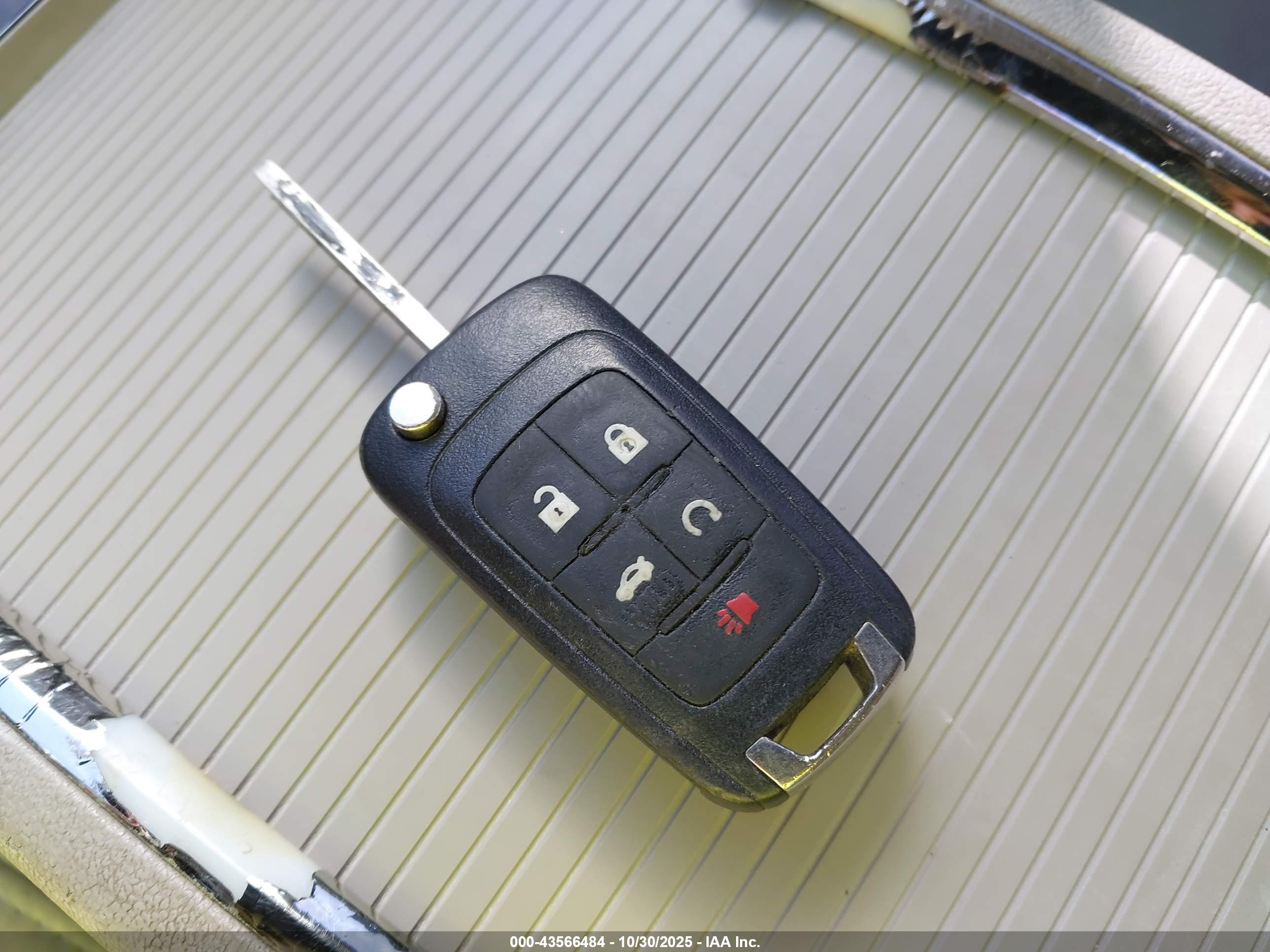 BUICK LACROSSE image 11