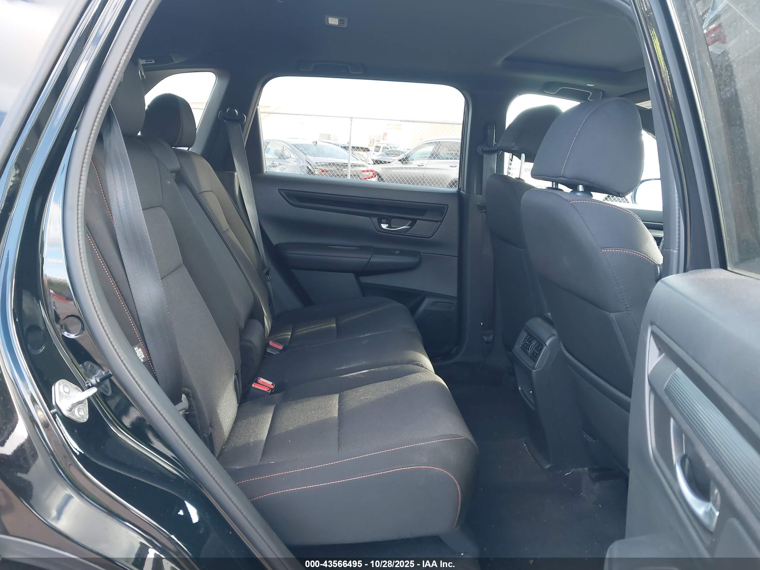 HONDA CR-V image 8