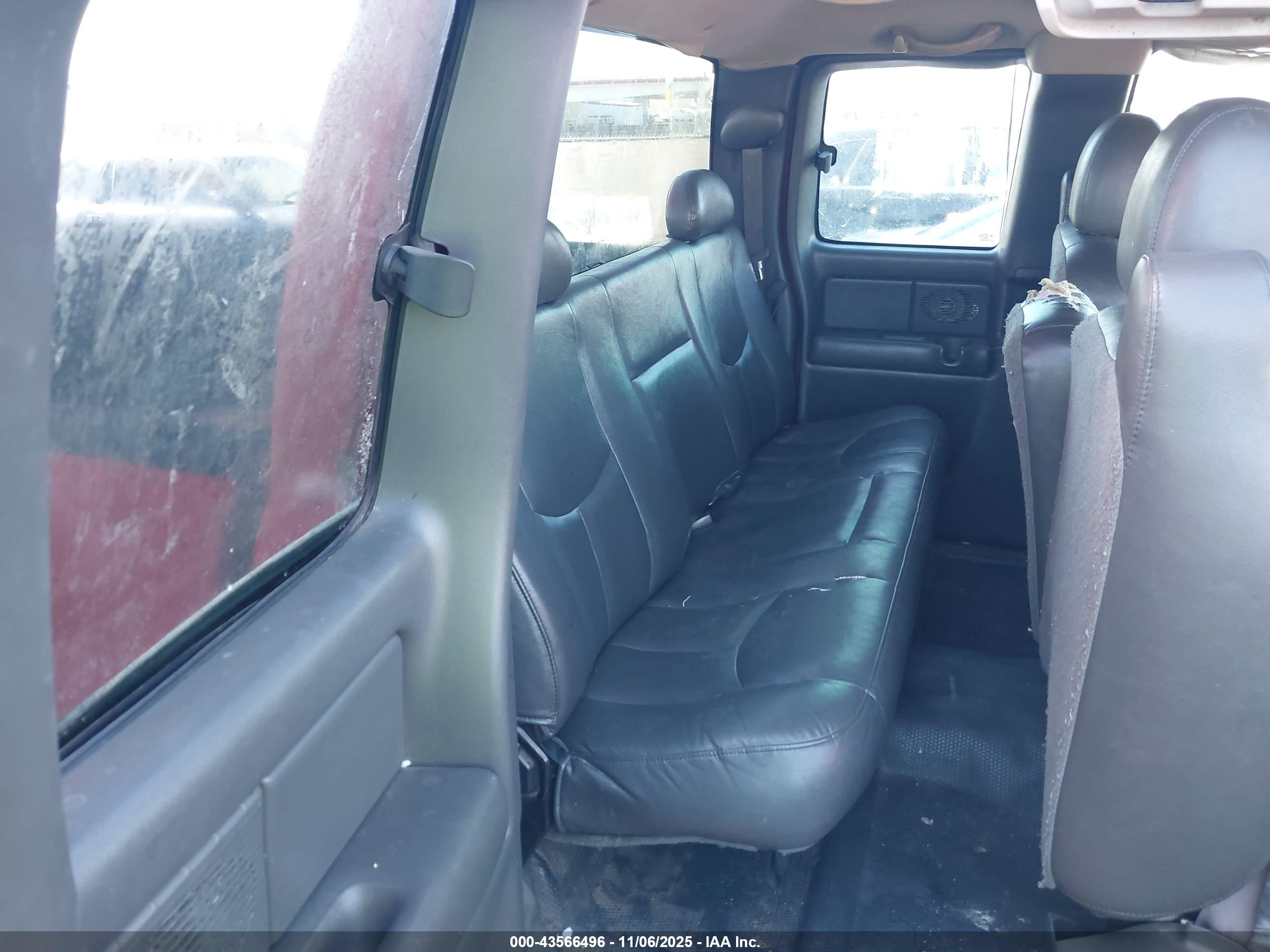 GMC SIERRA image 8
