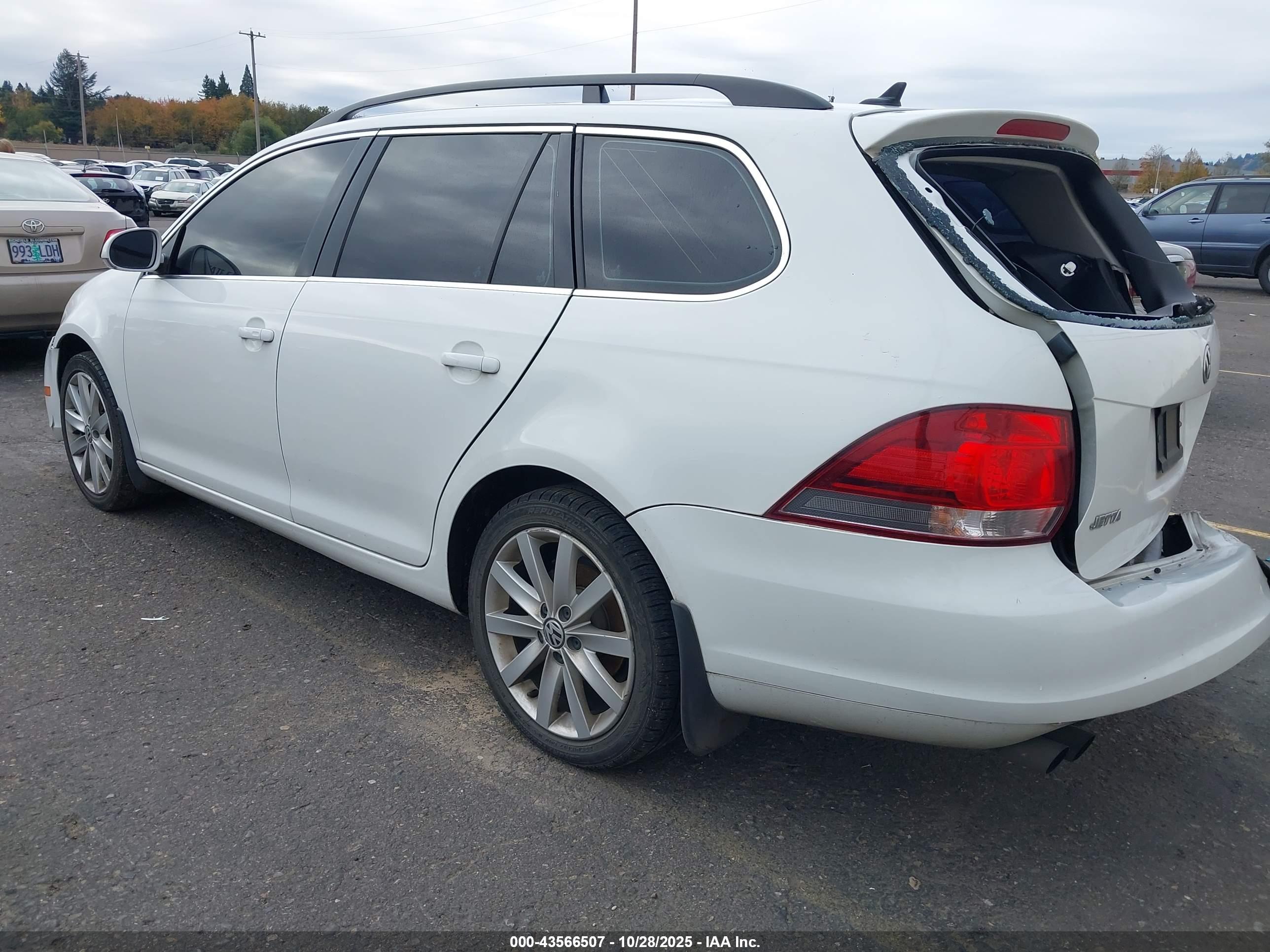 VOLKSWAGEN JETTA image 3