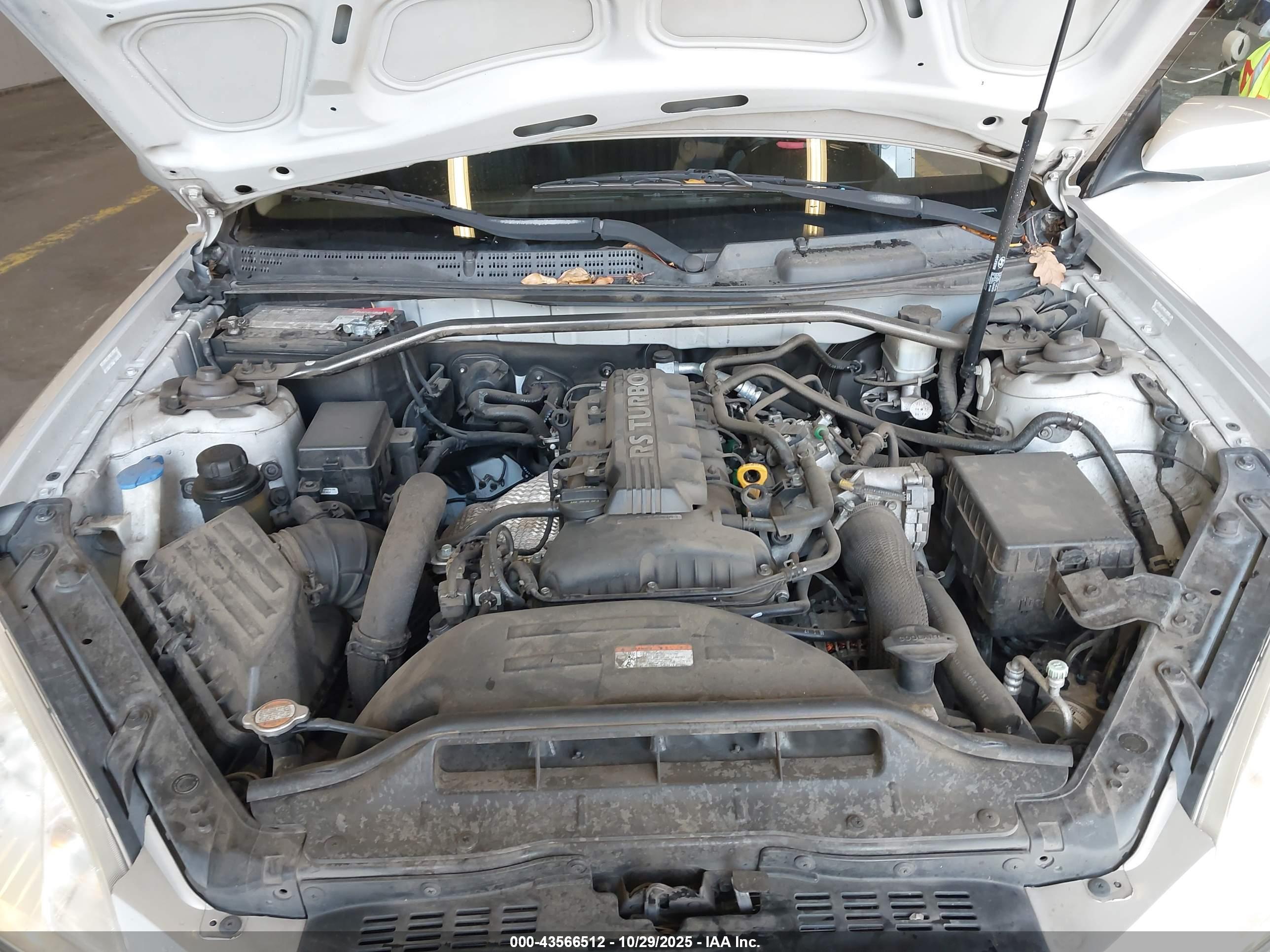 HYUNDAI GENESIS image 10