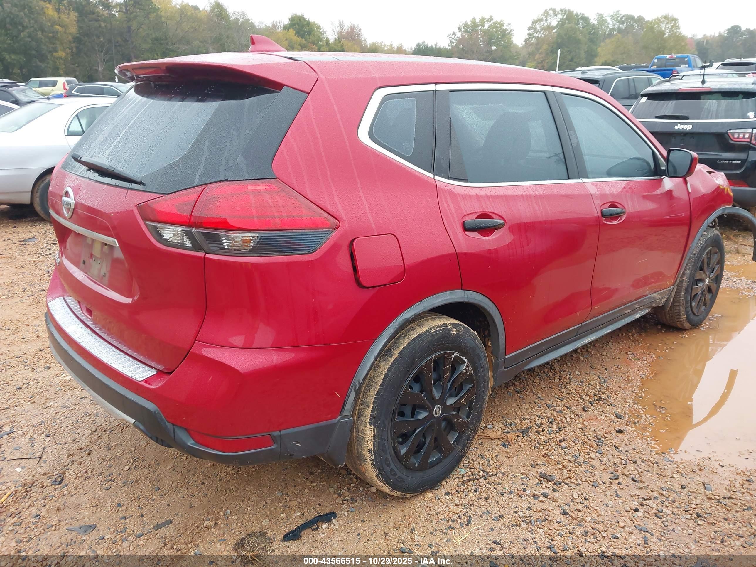 NISSAN ROGUE image 4