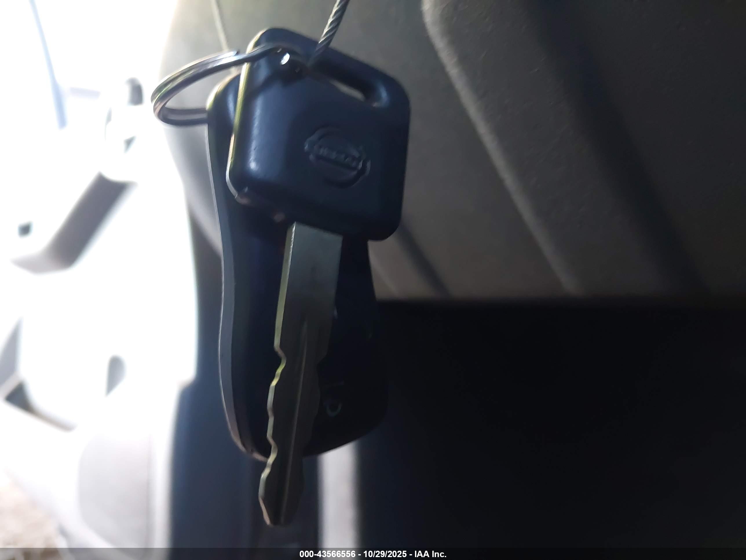 NISSAN XTERRA image 11