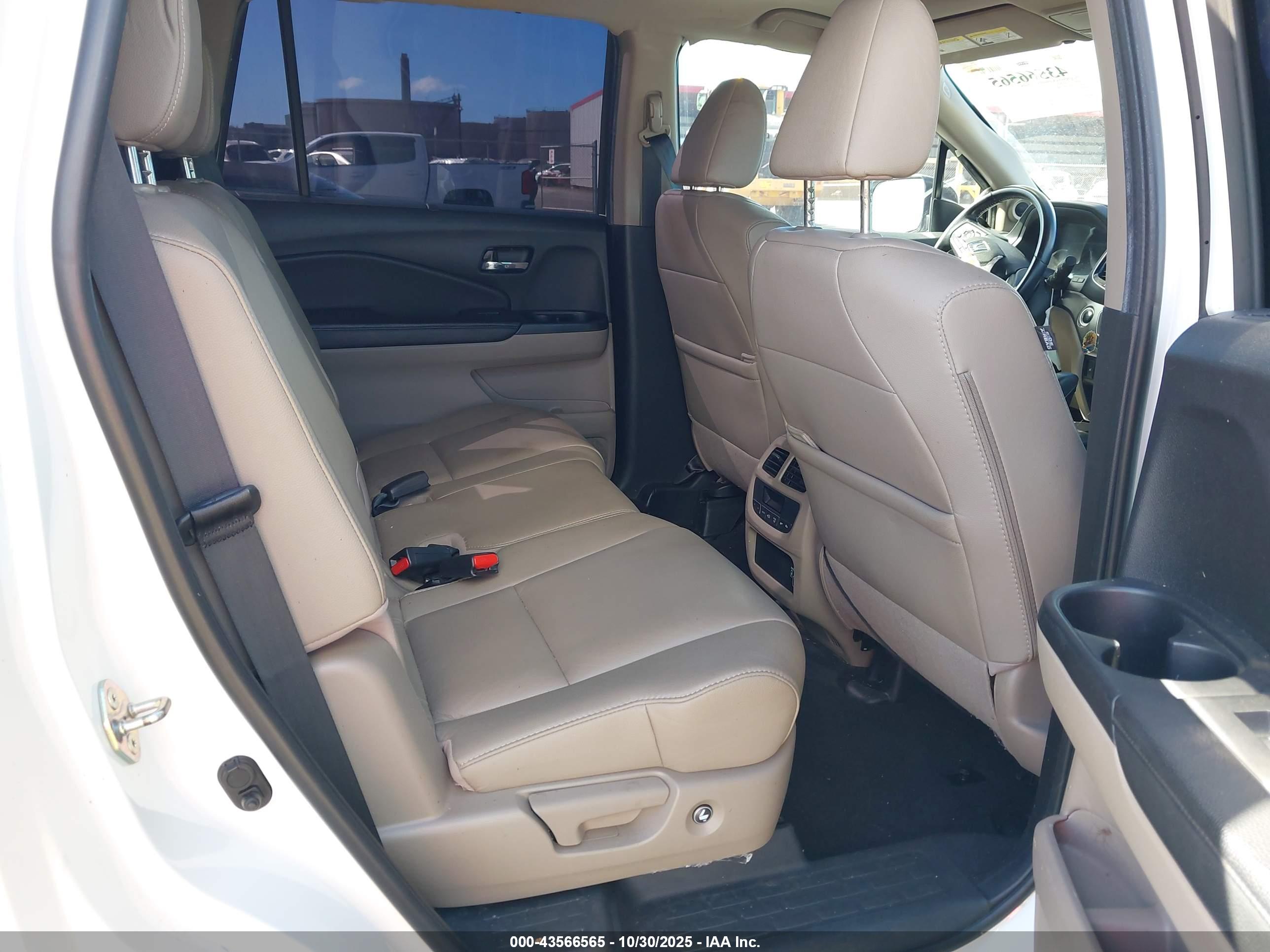HONDA PILOT image 8