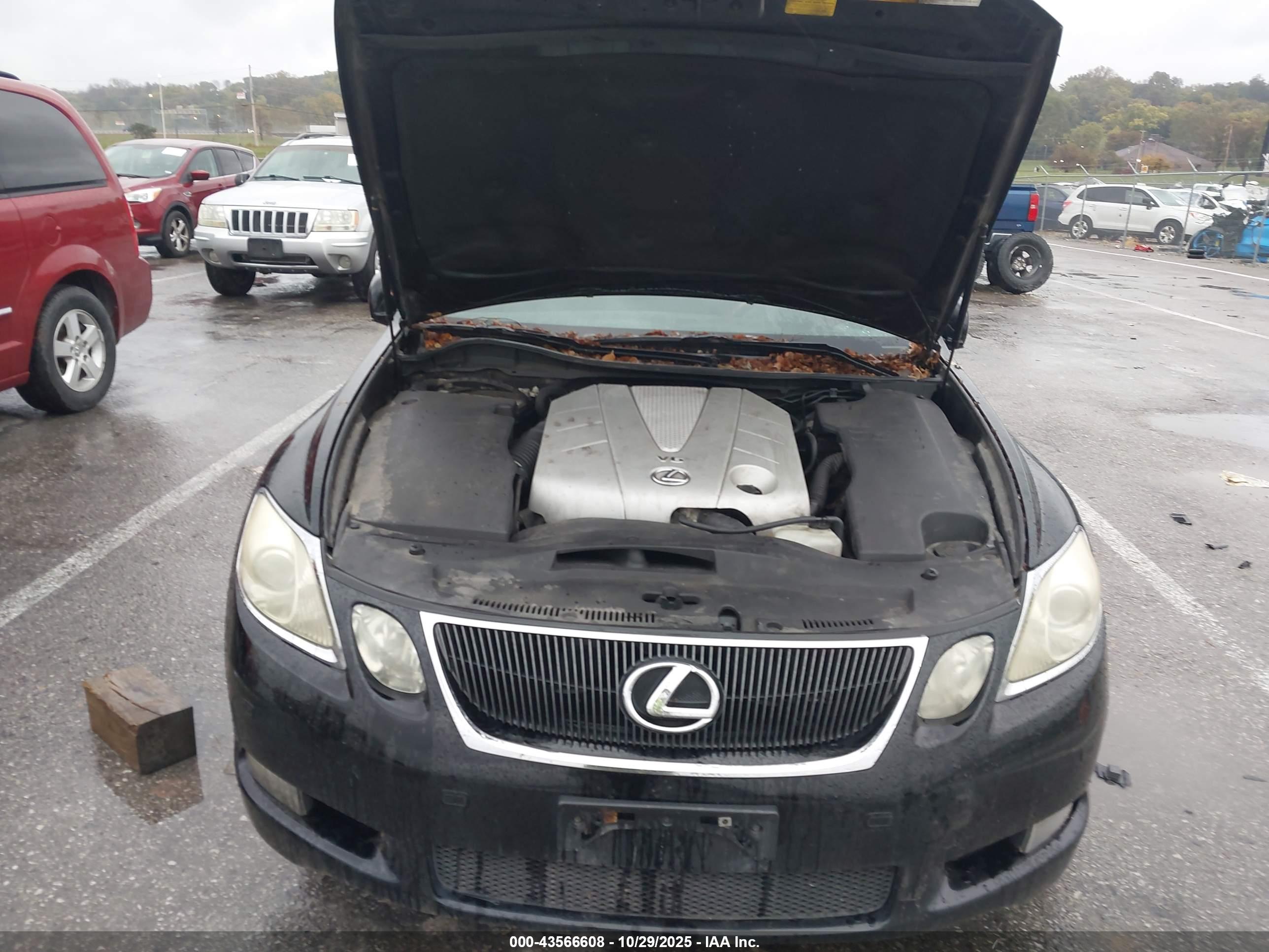 LEXUS GS image 10