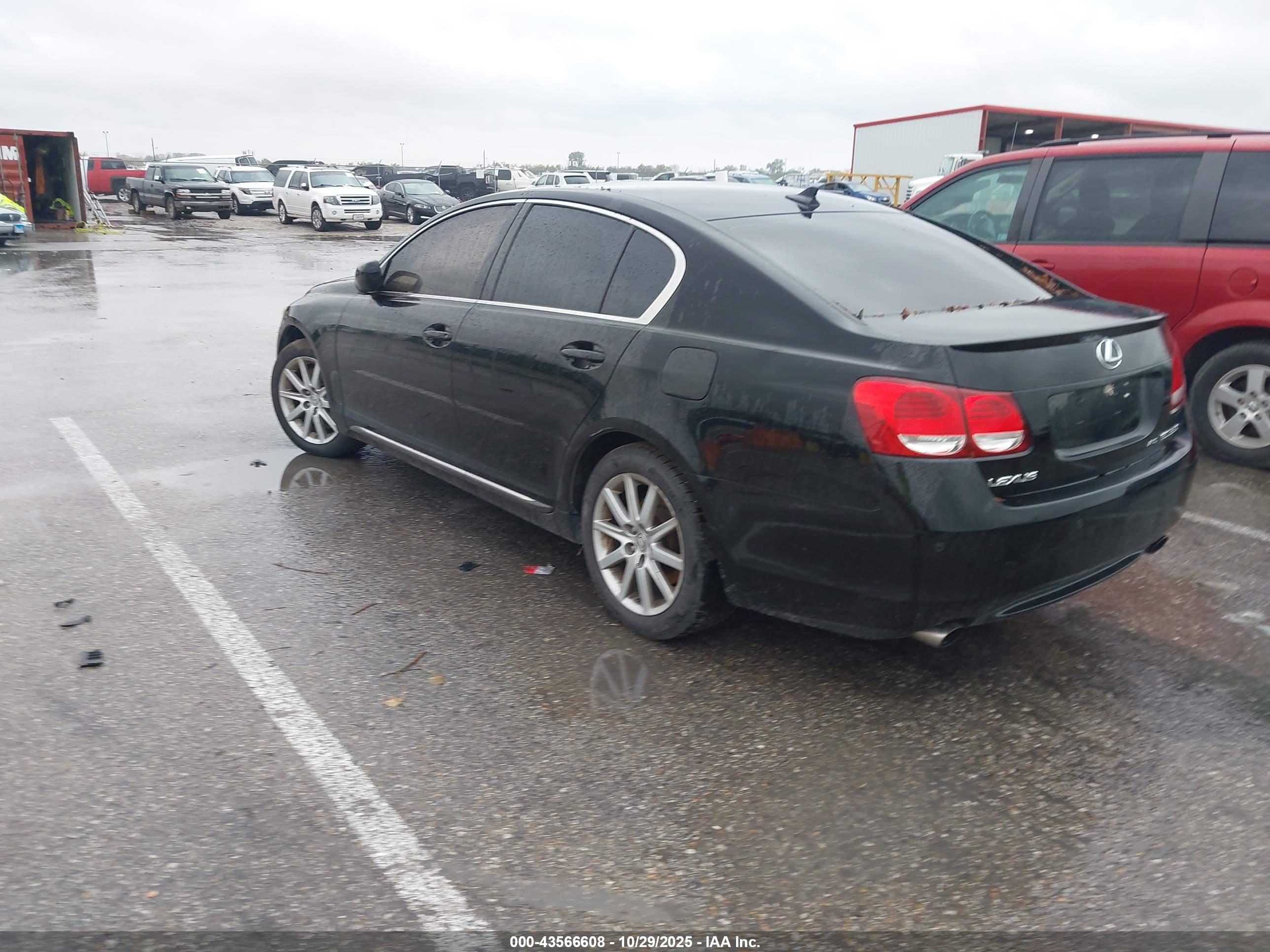 LEXUS GS image 3