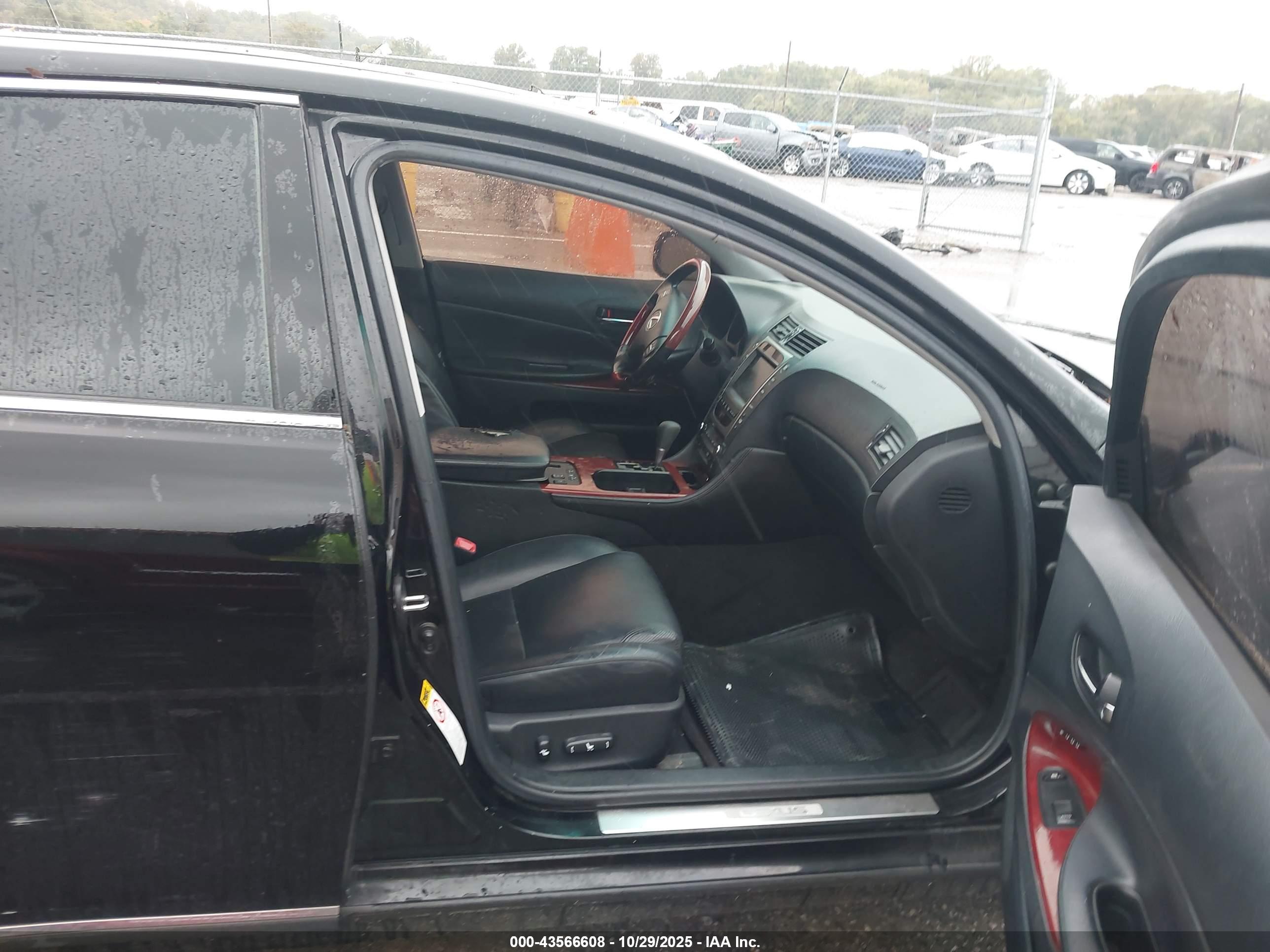LEXUS GS image 5