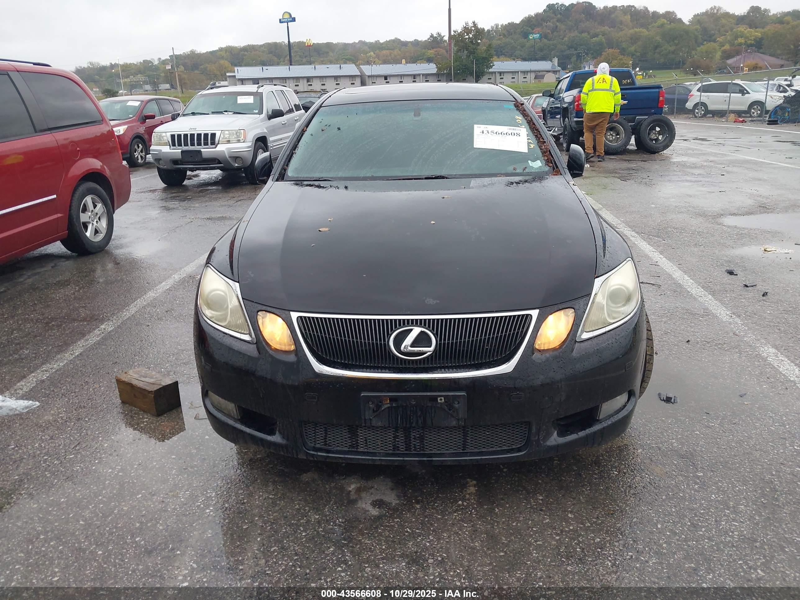 LEXUS GS image 6